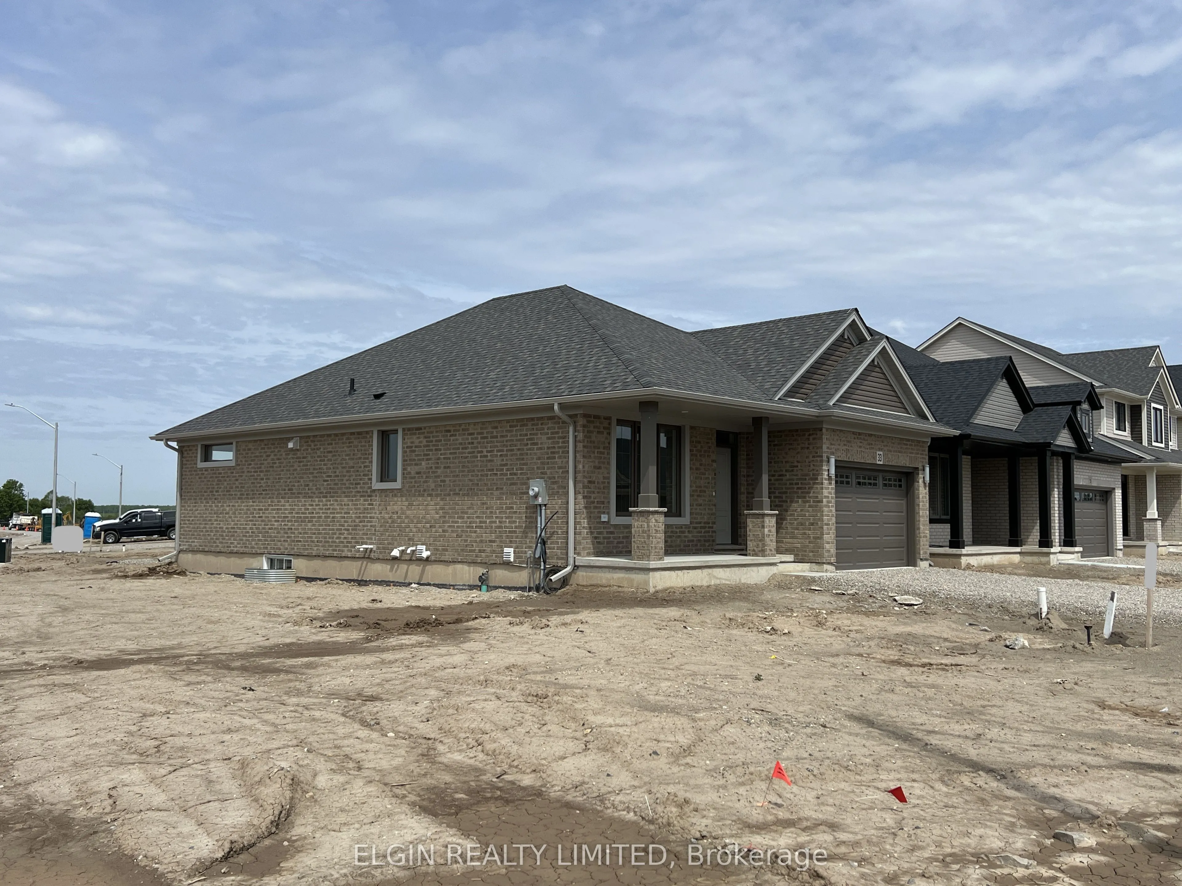 33 Hemlock Crescent