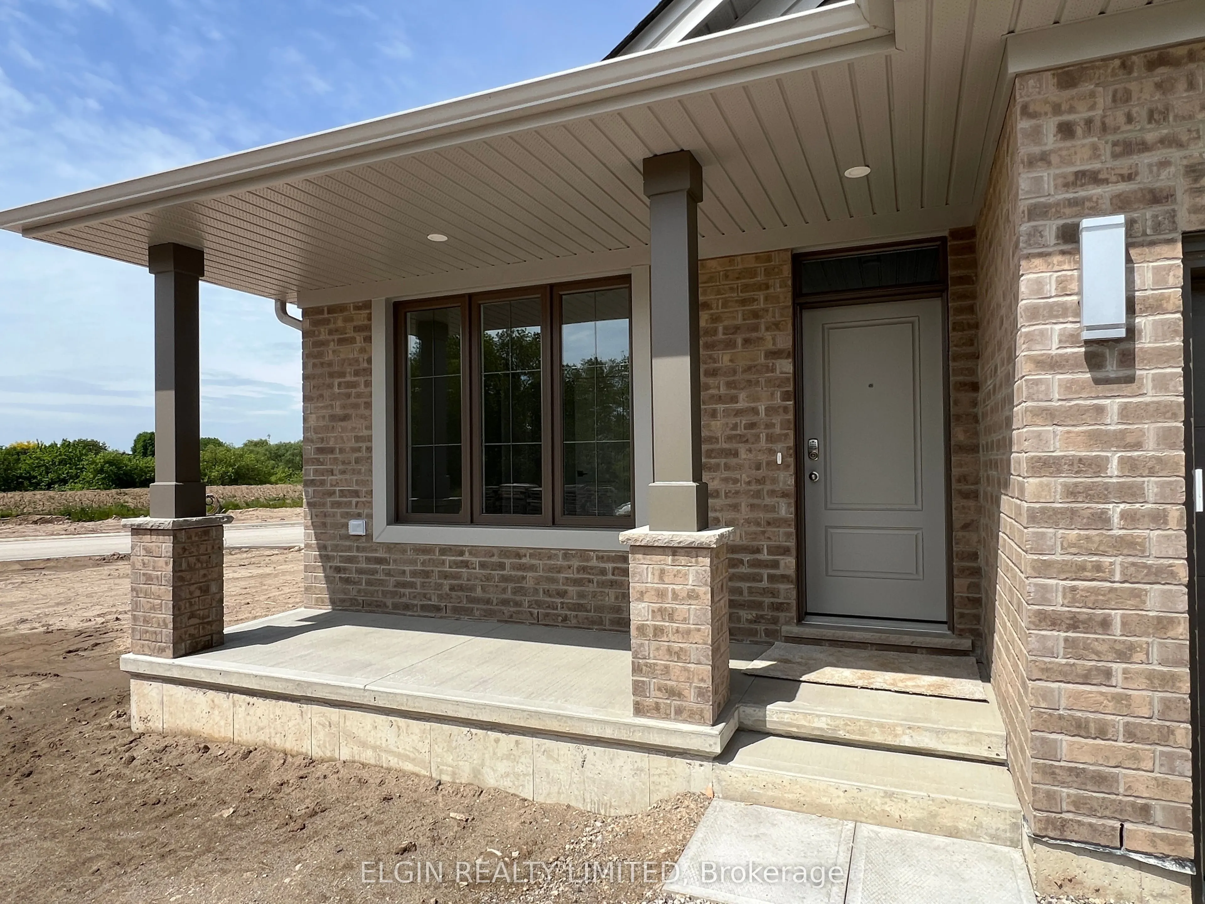 33 Hemlock Crescent