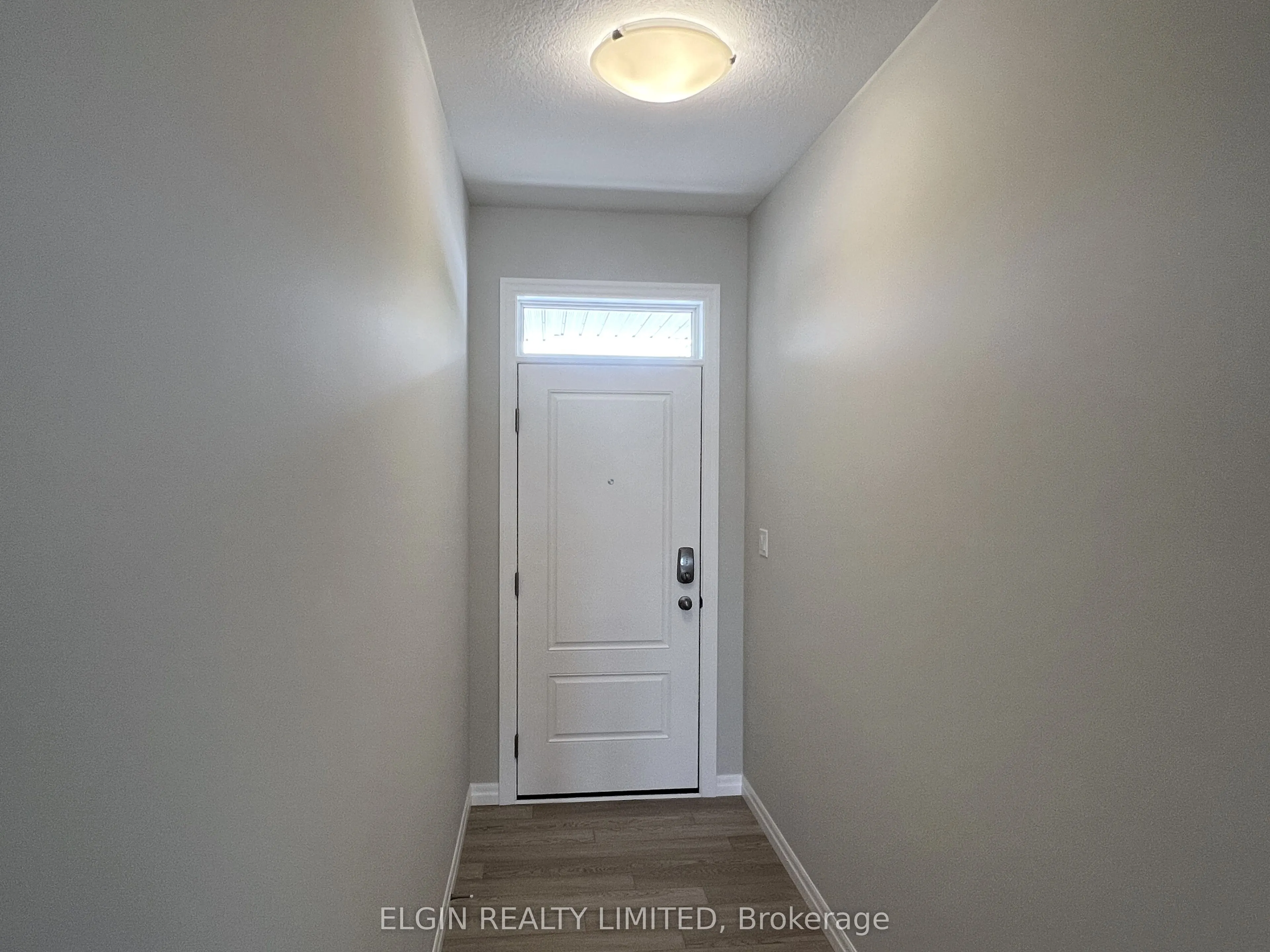 33 Hemlock Crescent