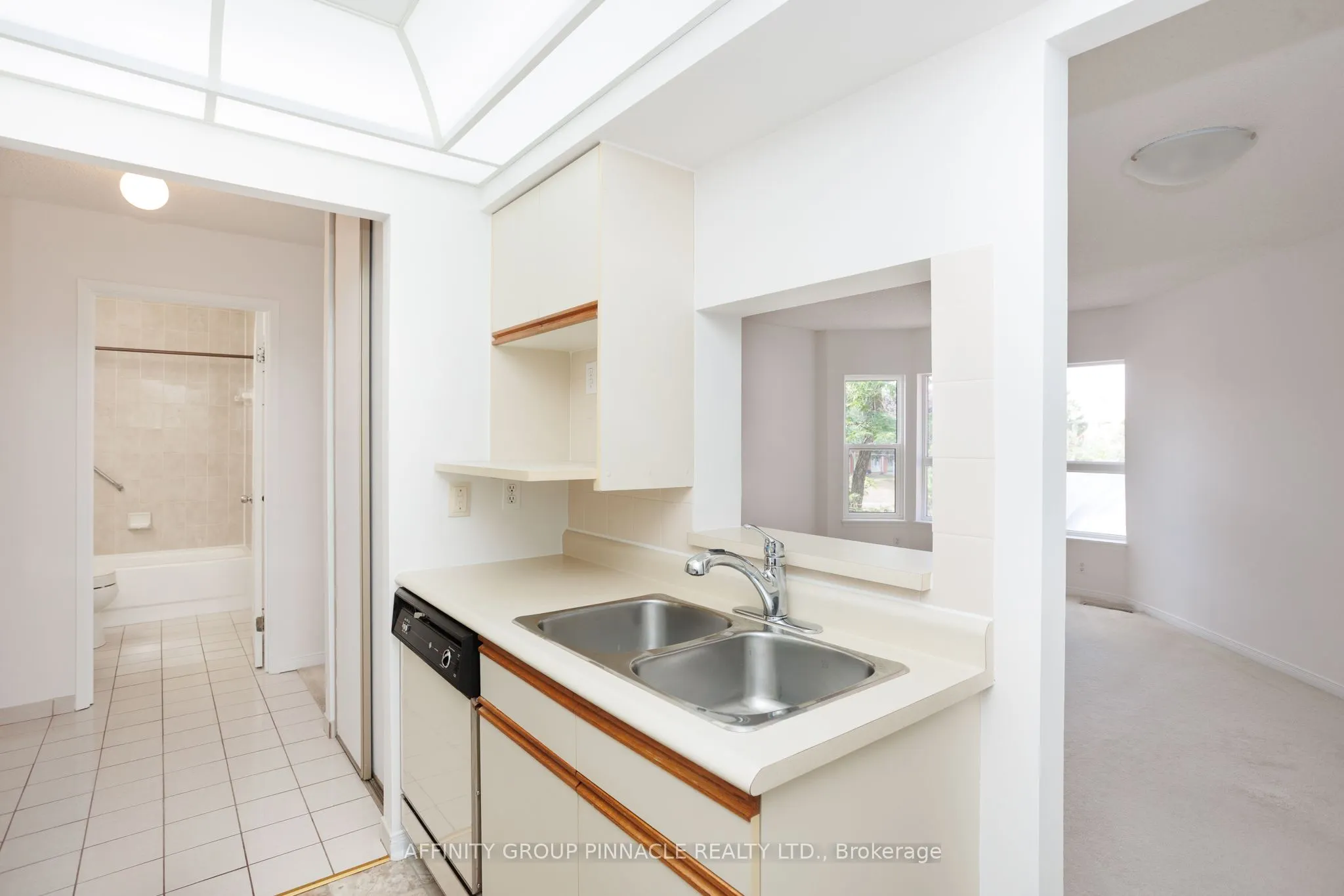 4 Heritage Way, #203
