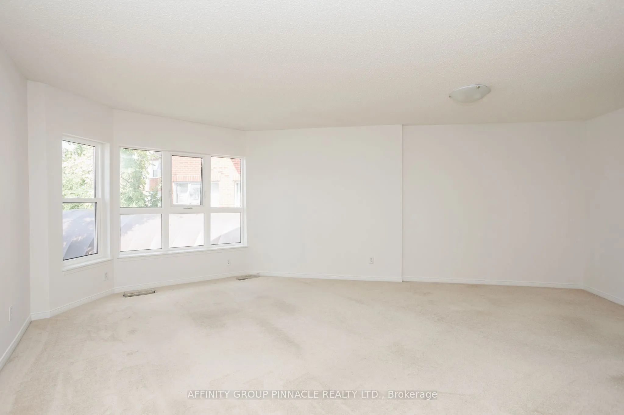 4 Heritage Way, #203
