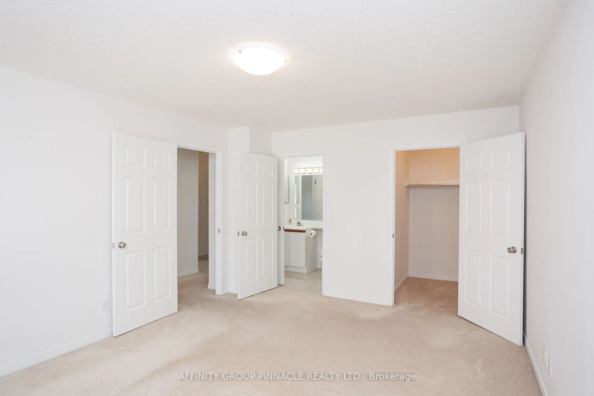 4 Heritage Way, #203