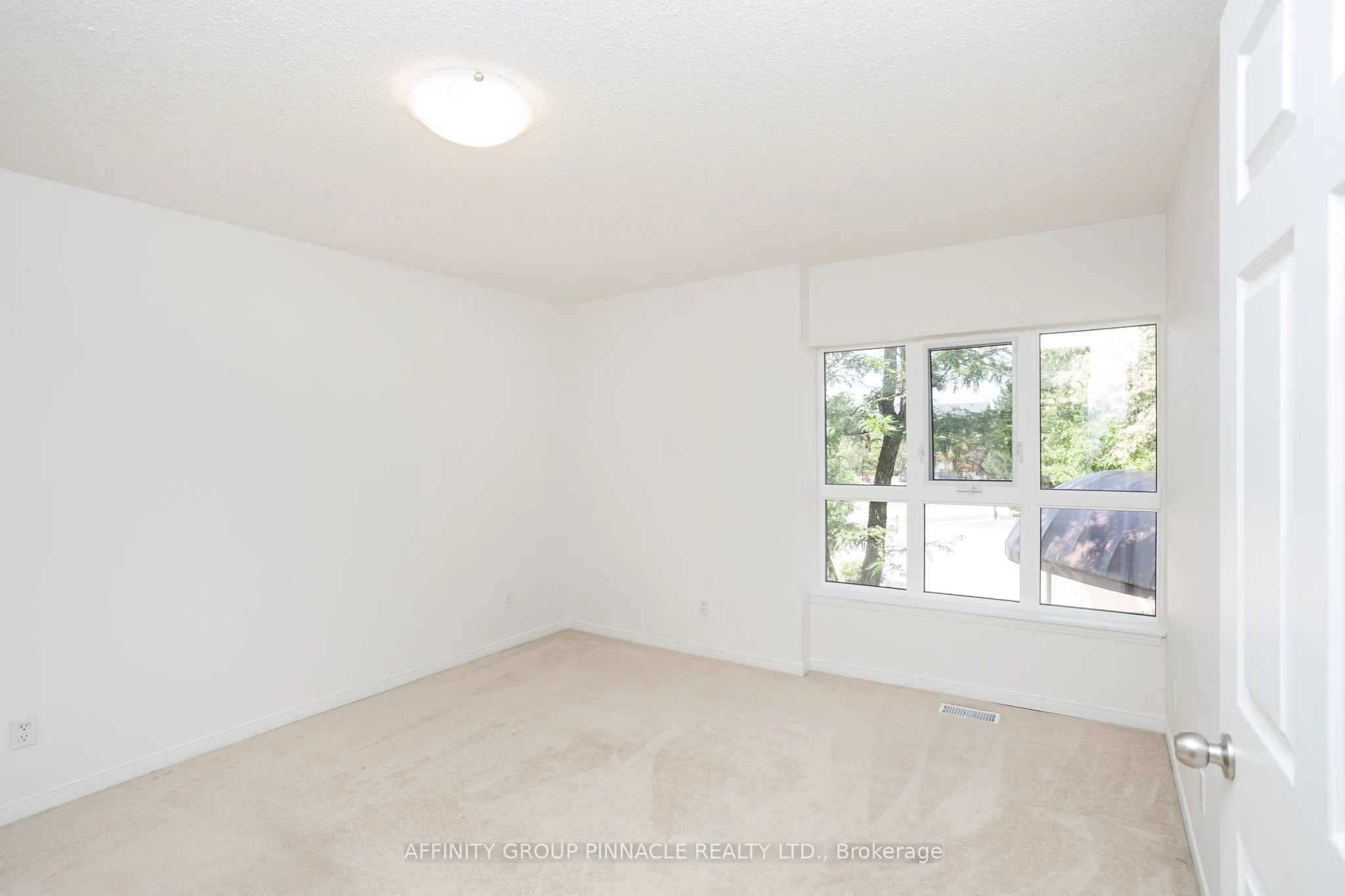 4 Heritage Way, #203