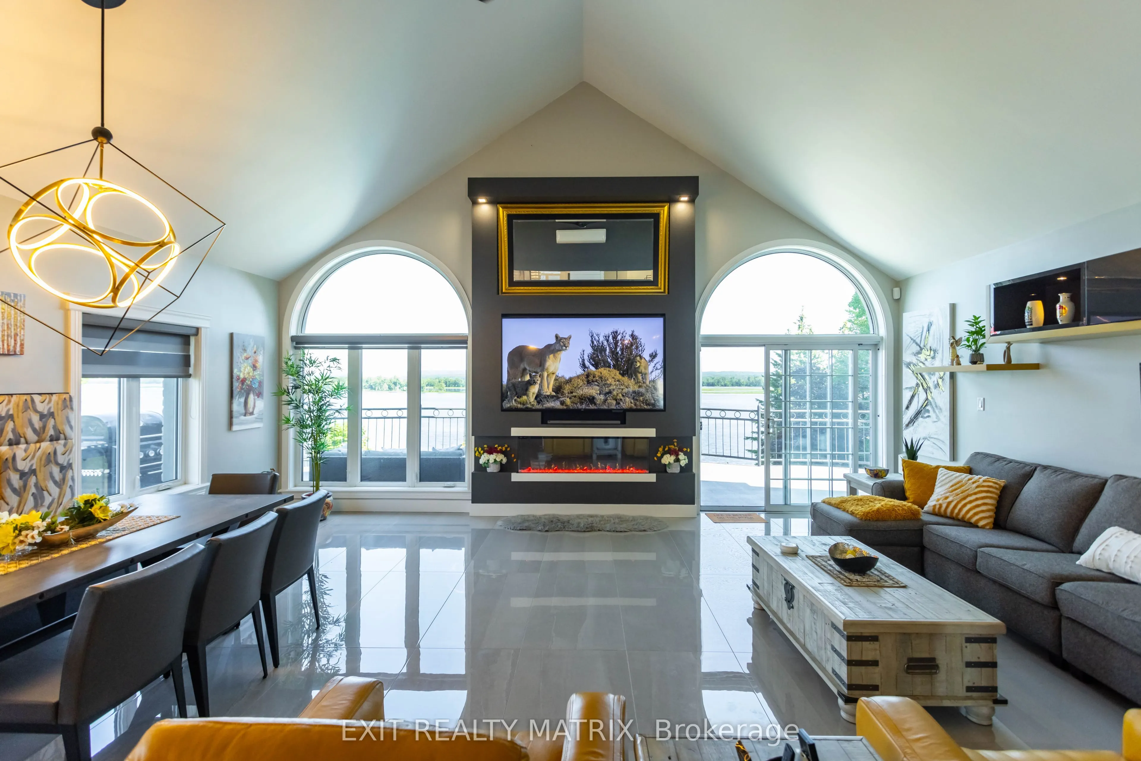 3835 Old Highway 17