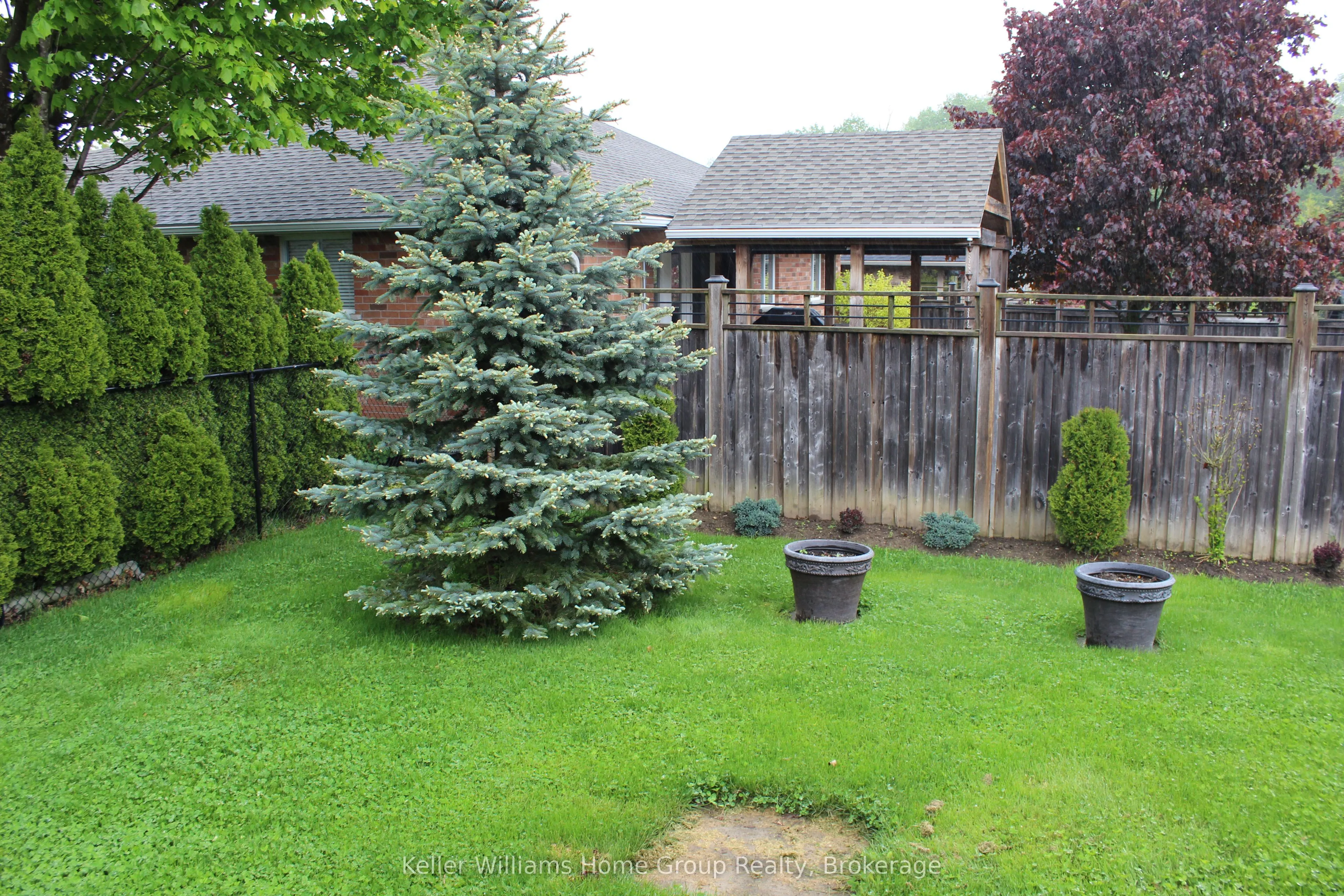 72 Stanley Crescent