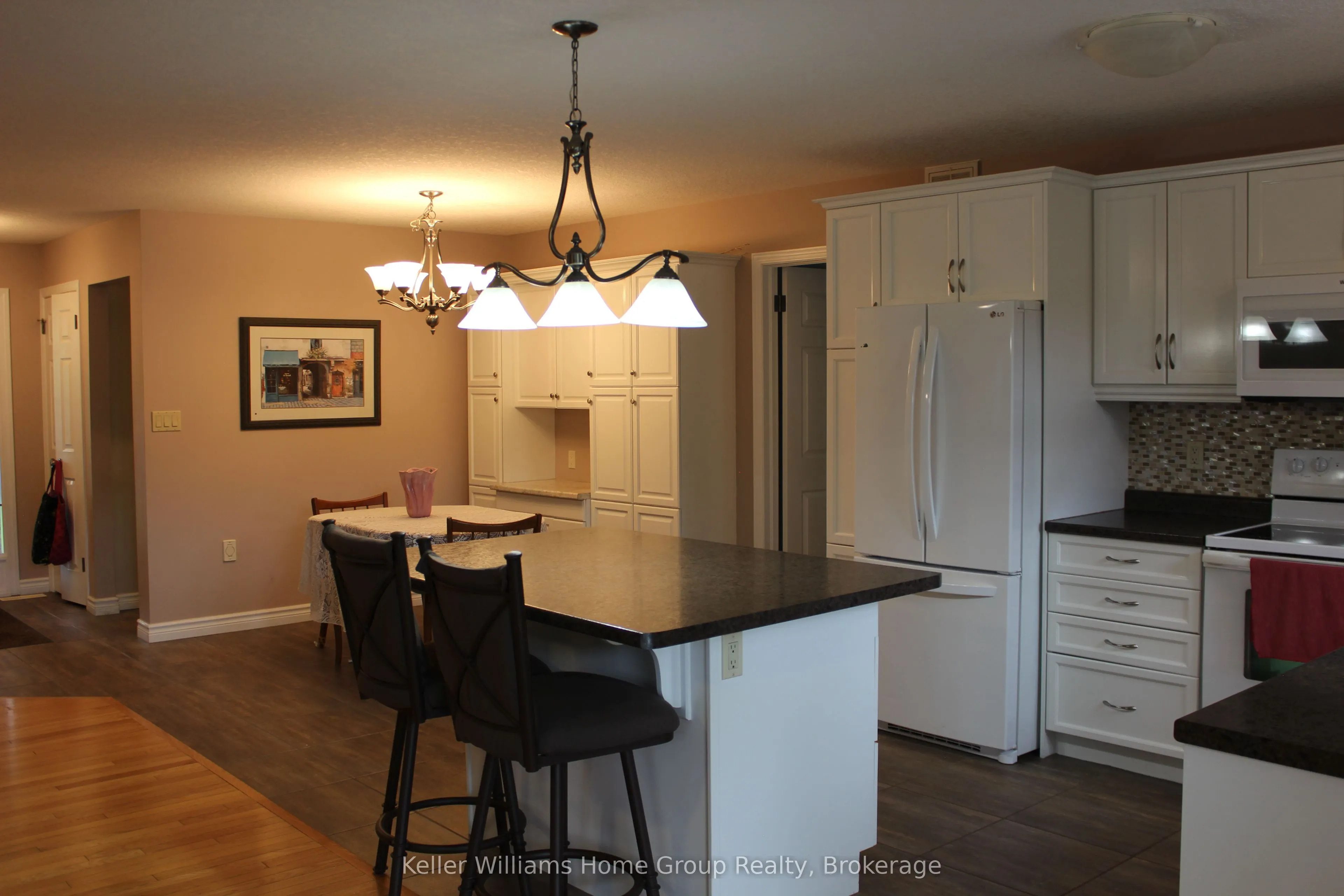 72 Stanley Crescent