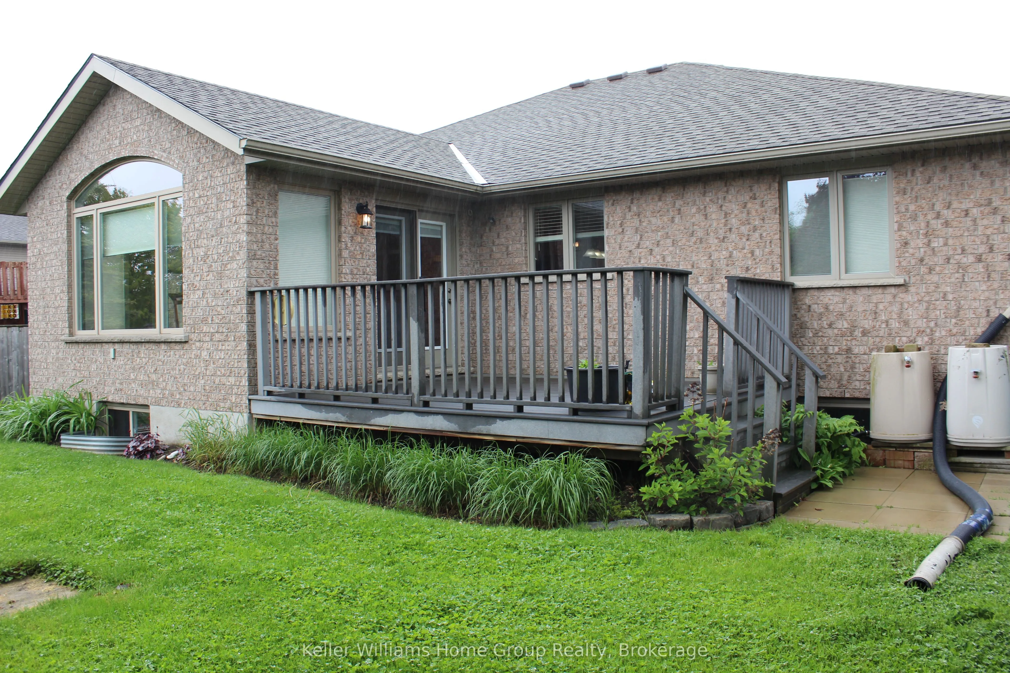 72 Stanley Crescent
