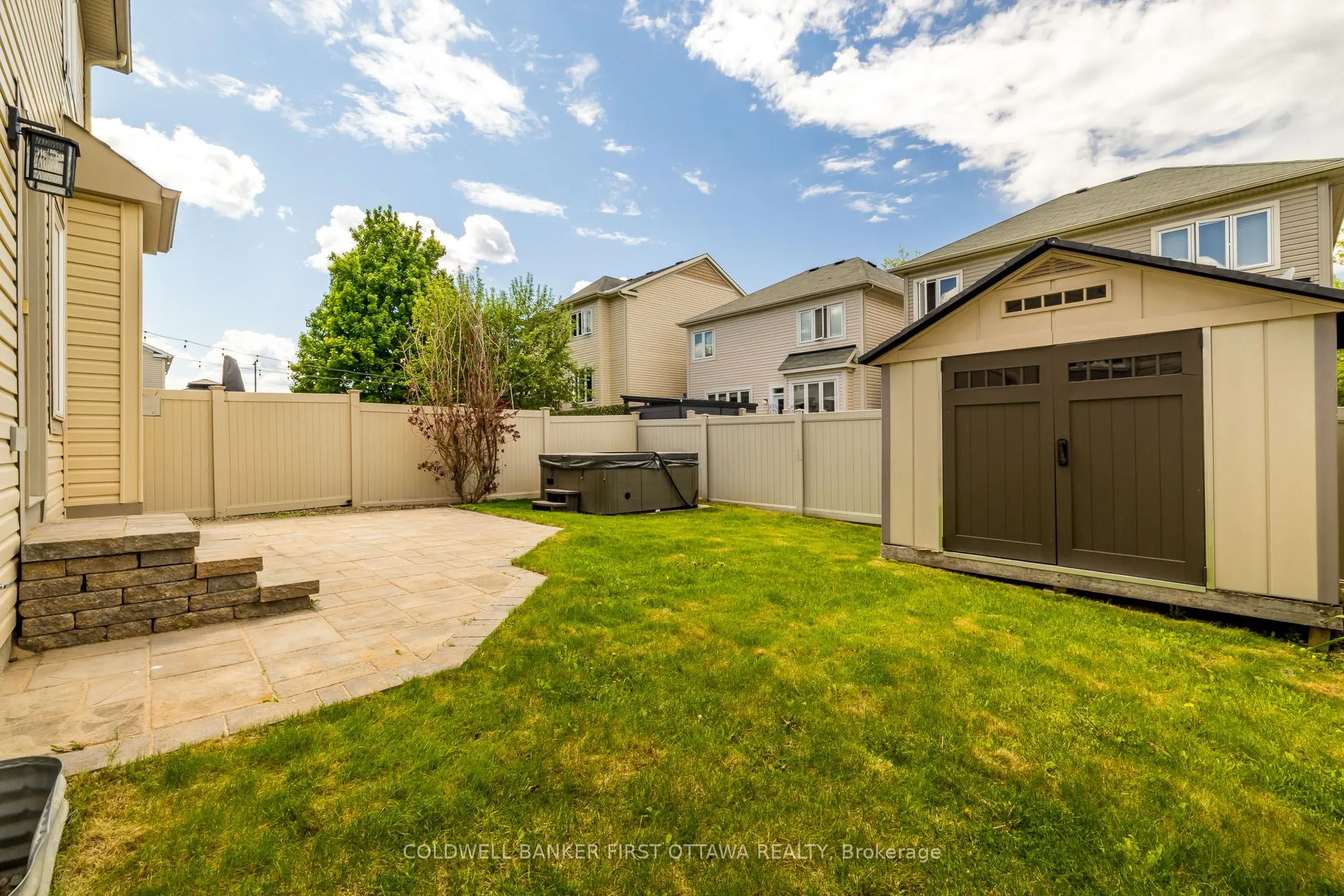 738 TRAMONTANA Place