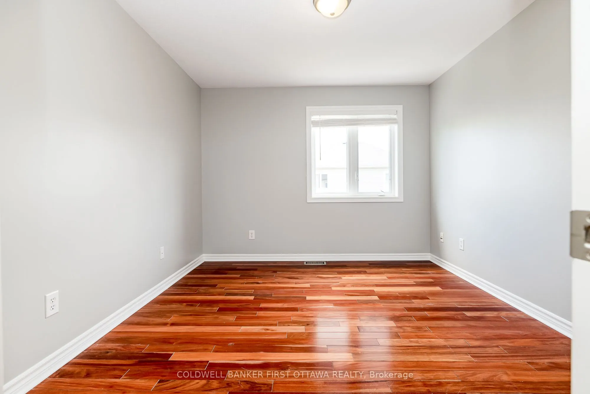 738 TRAMONTANA Place