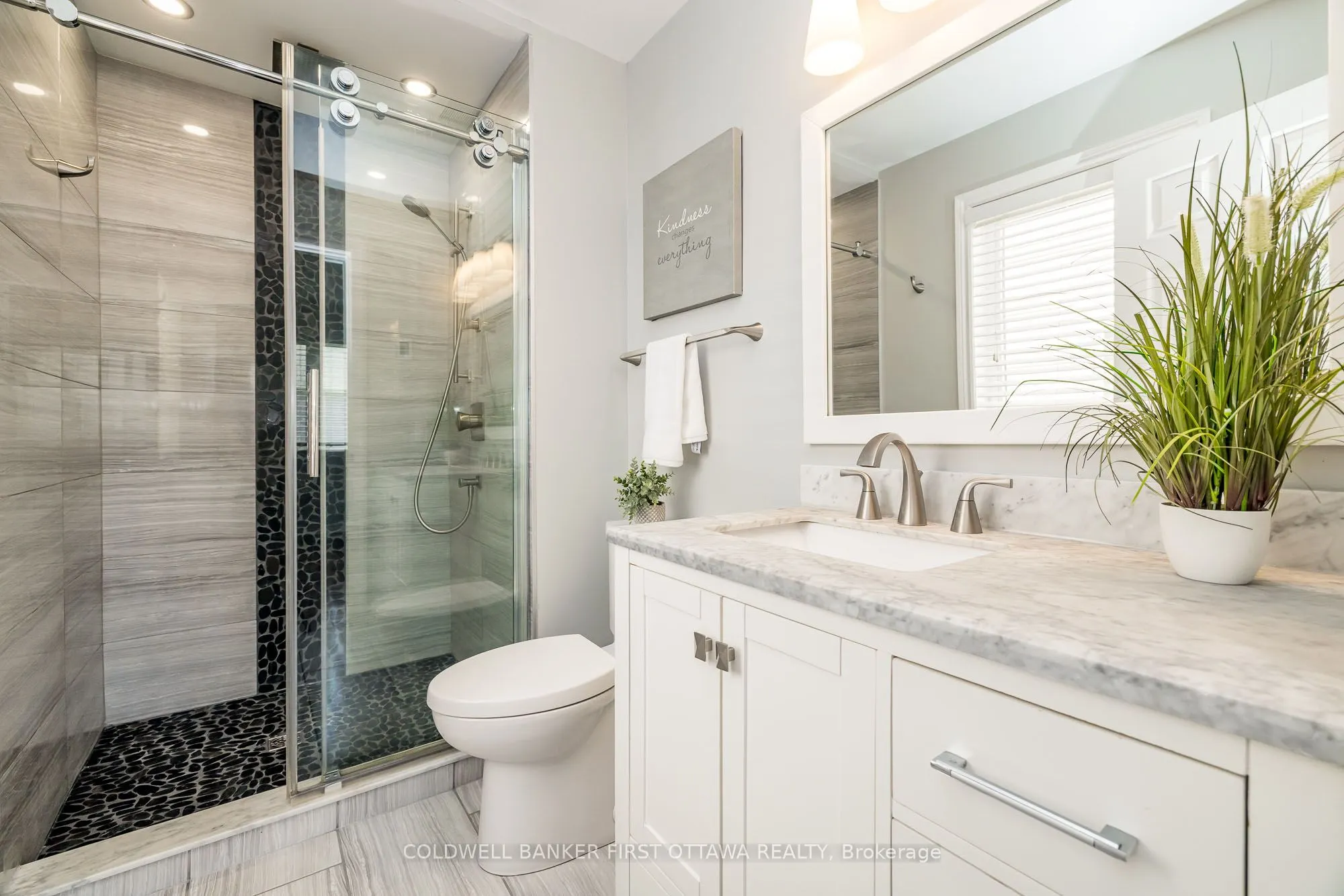 738 TRAMONTANA Place