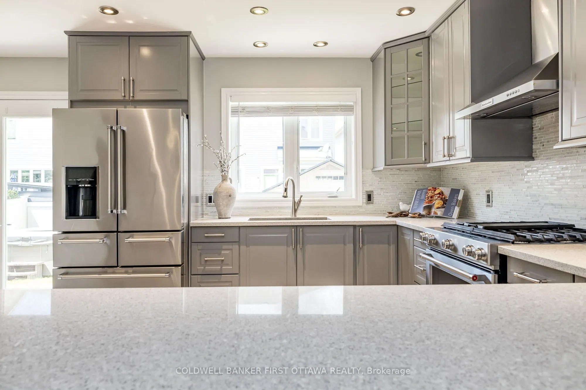 738 TRAMONTANA Place