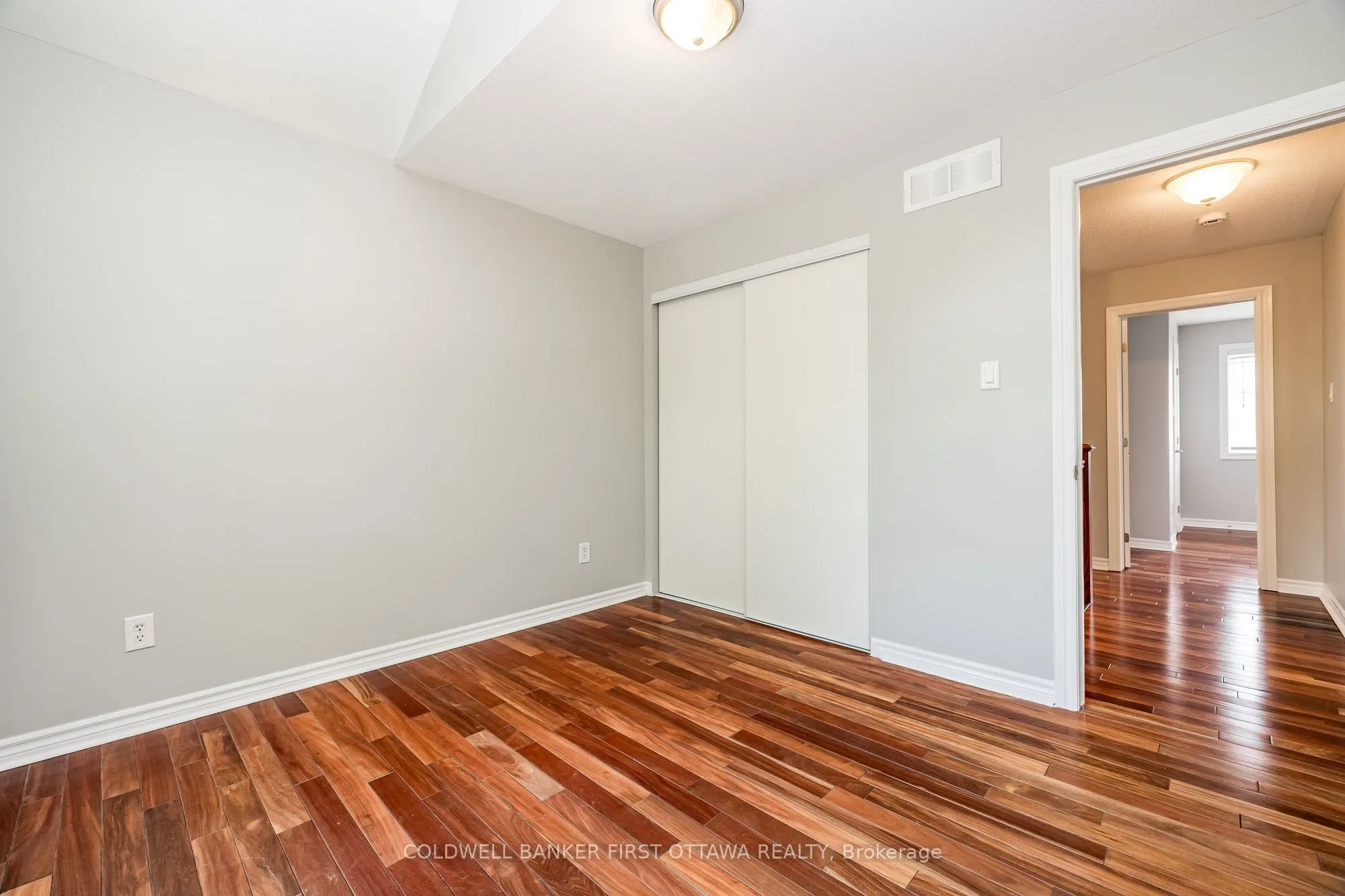 738 TRAMONTANA Place