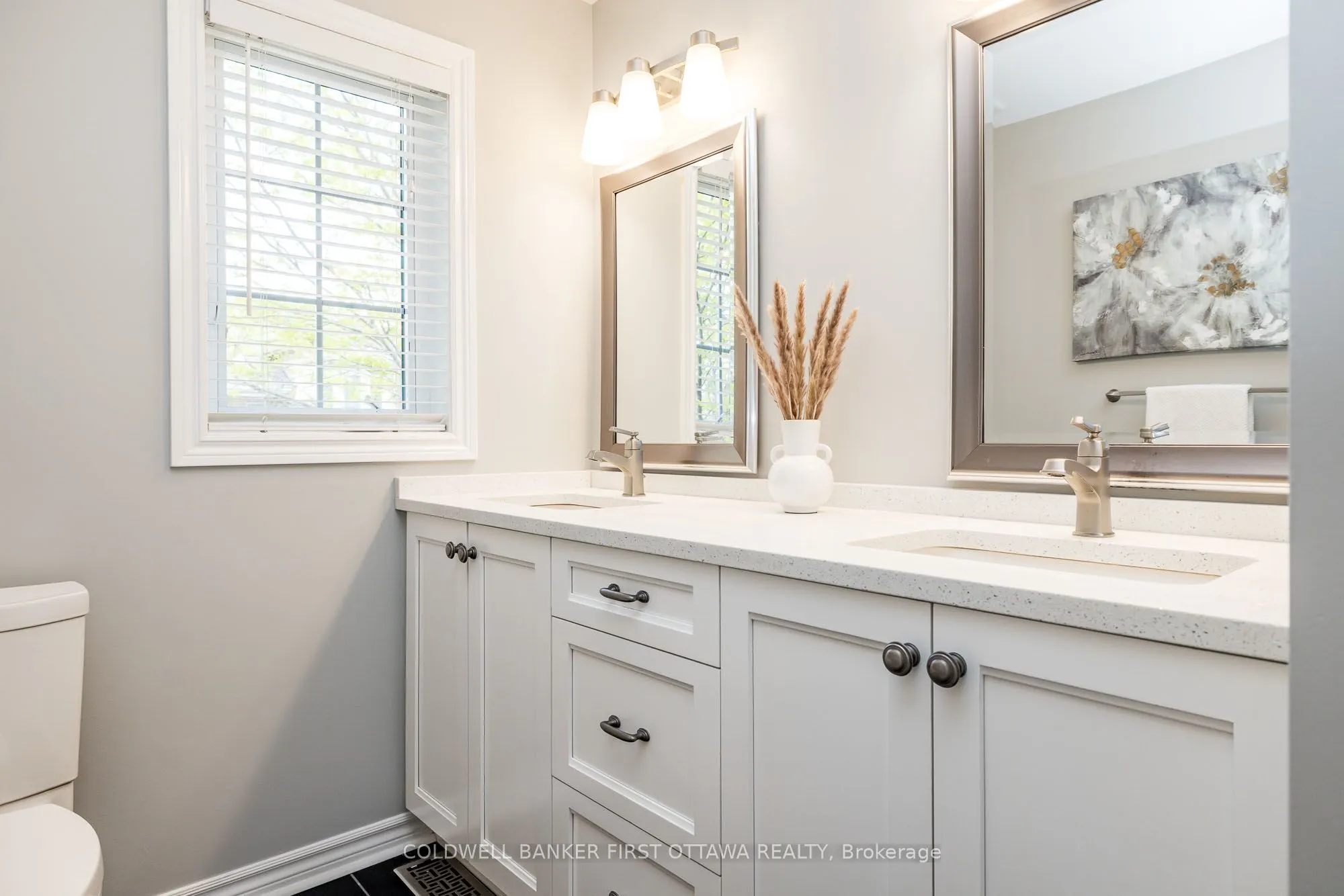 738 TRAMONTANA Place