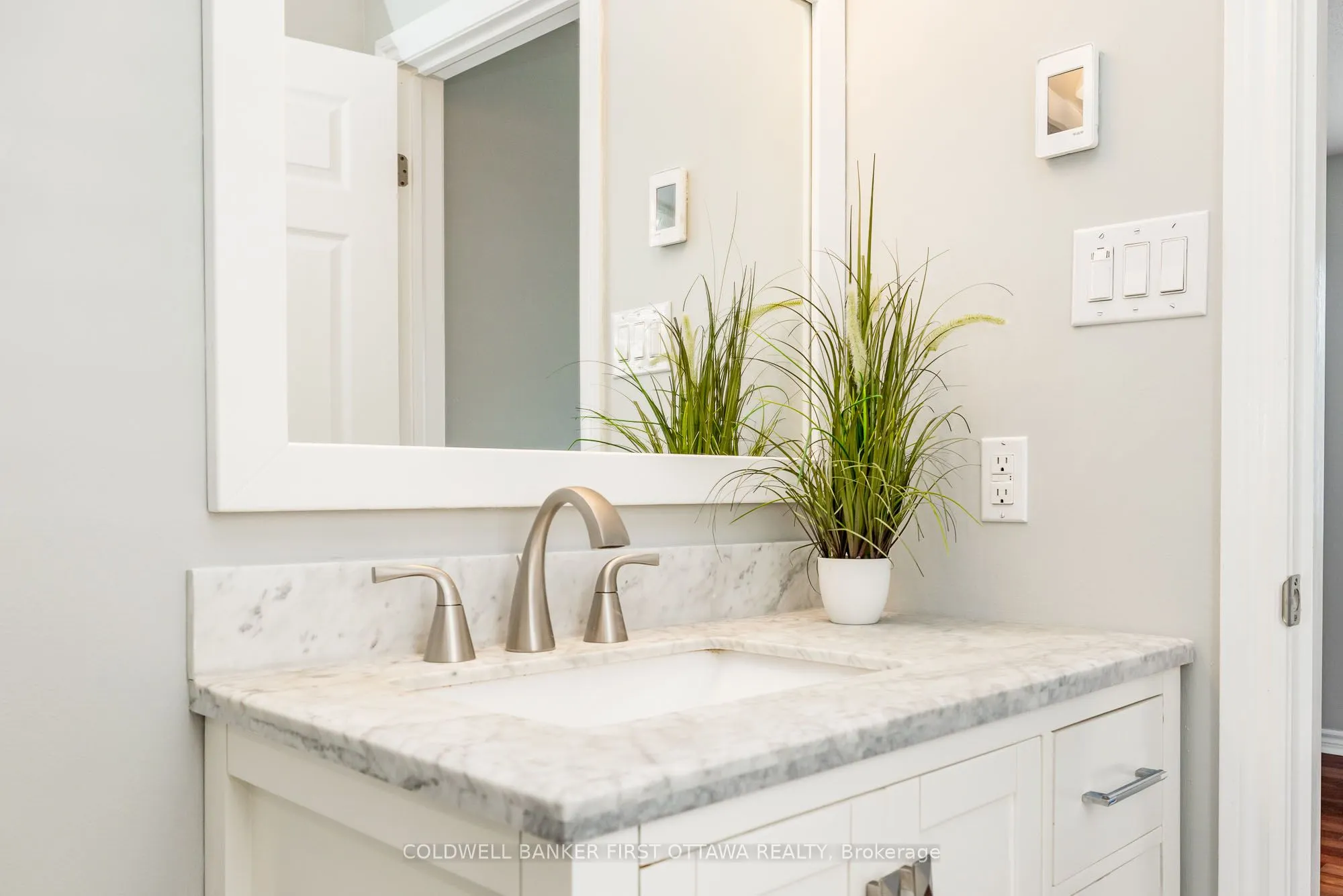 738 TRAMONTANA Place