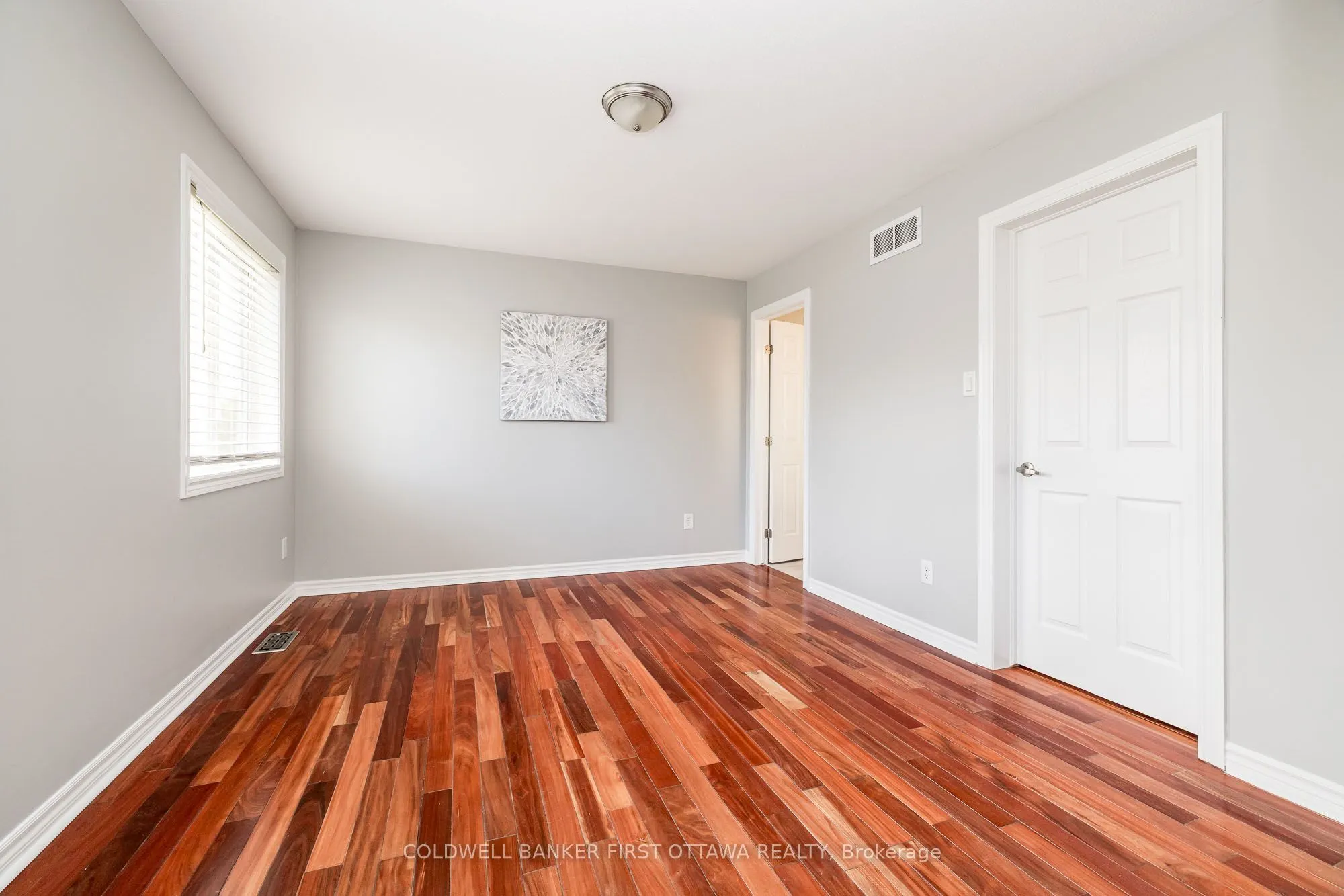 738 TRAMONTANA Place