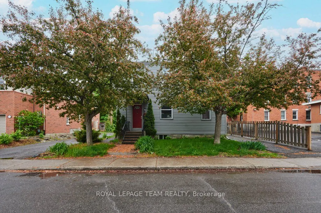 62 Laurel Street