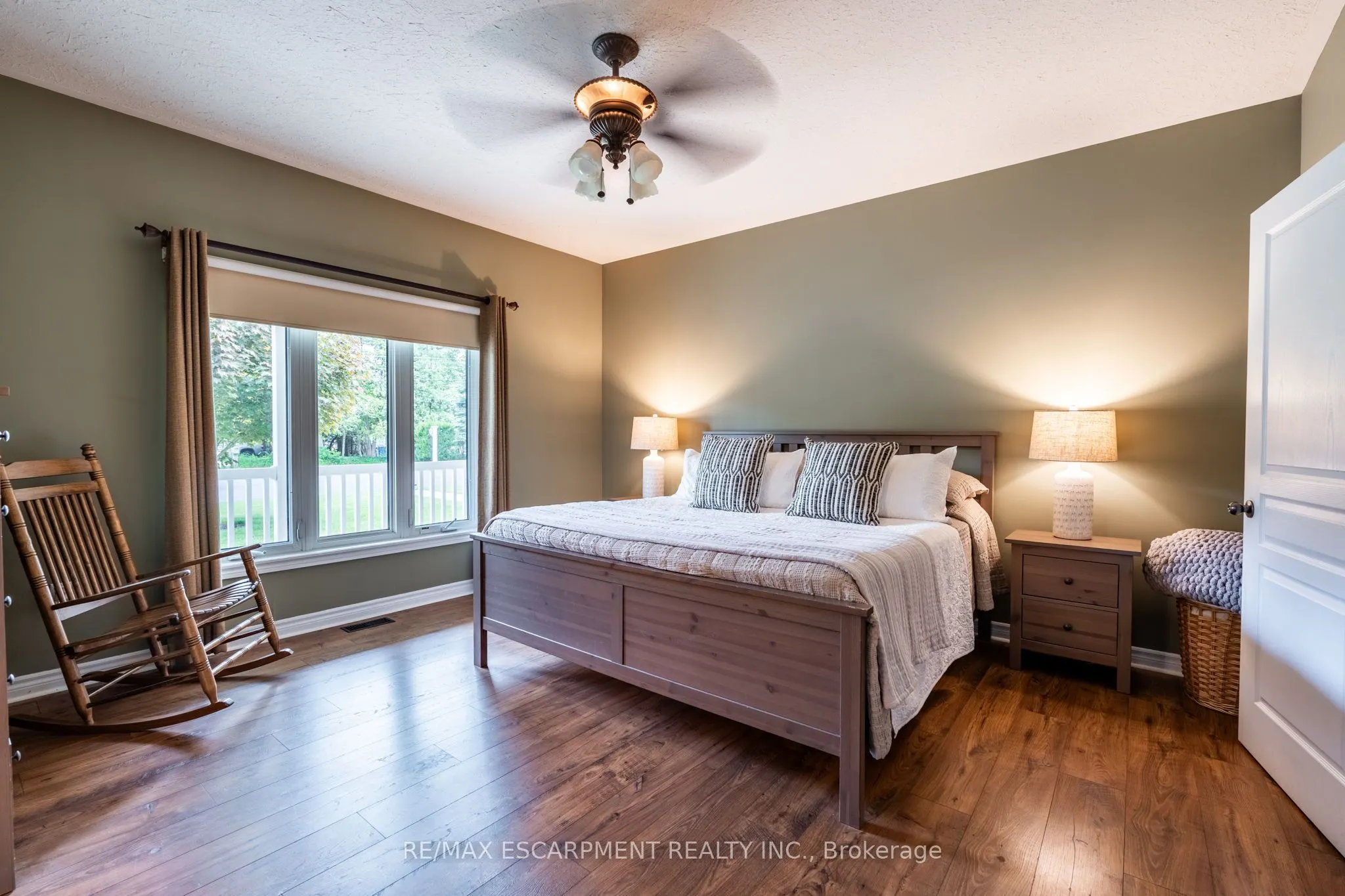 1323 8TH Concession Road W