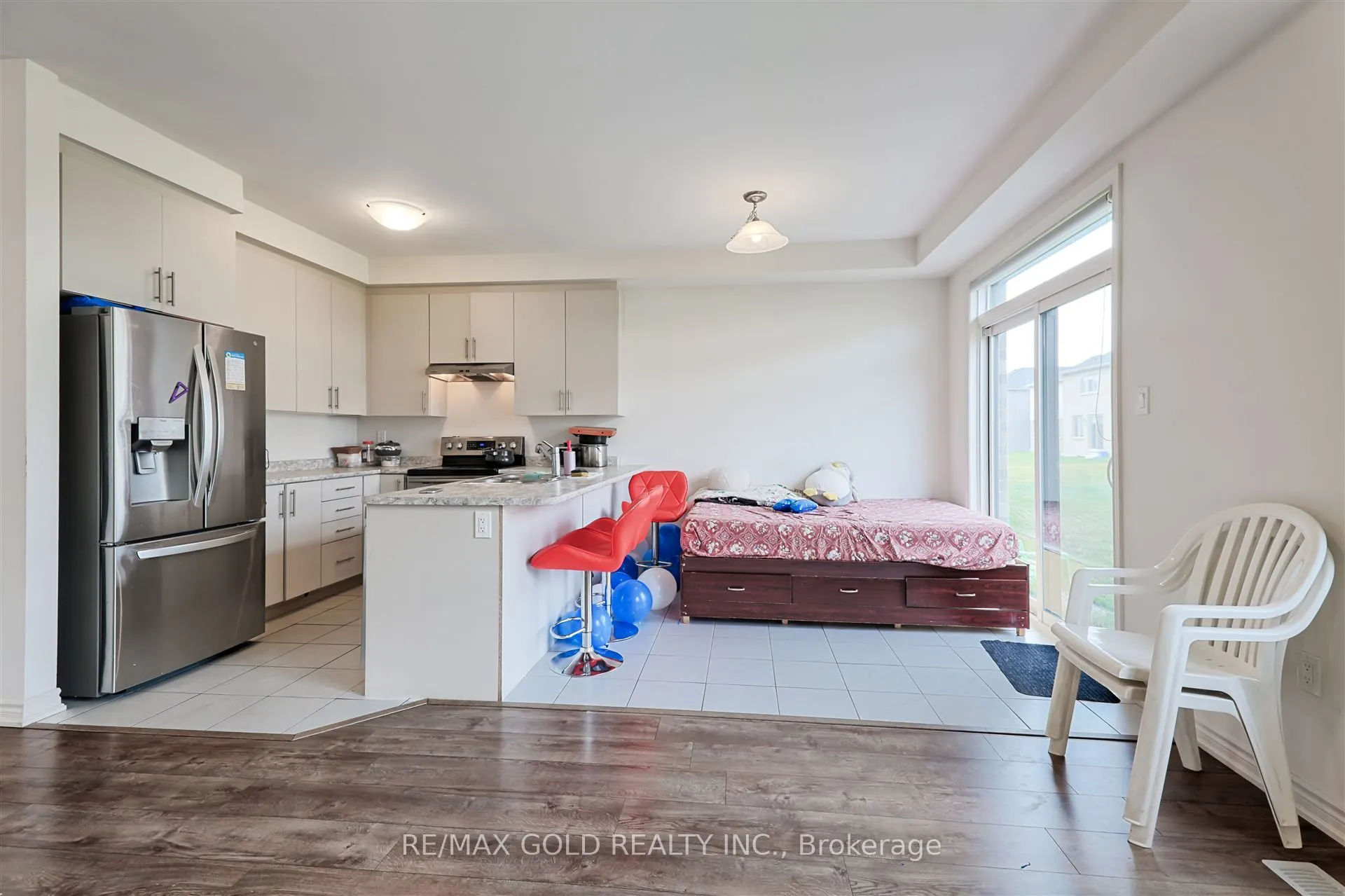 76 Prest Way