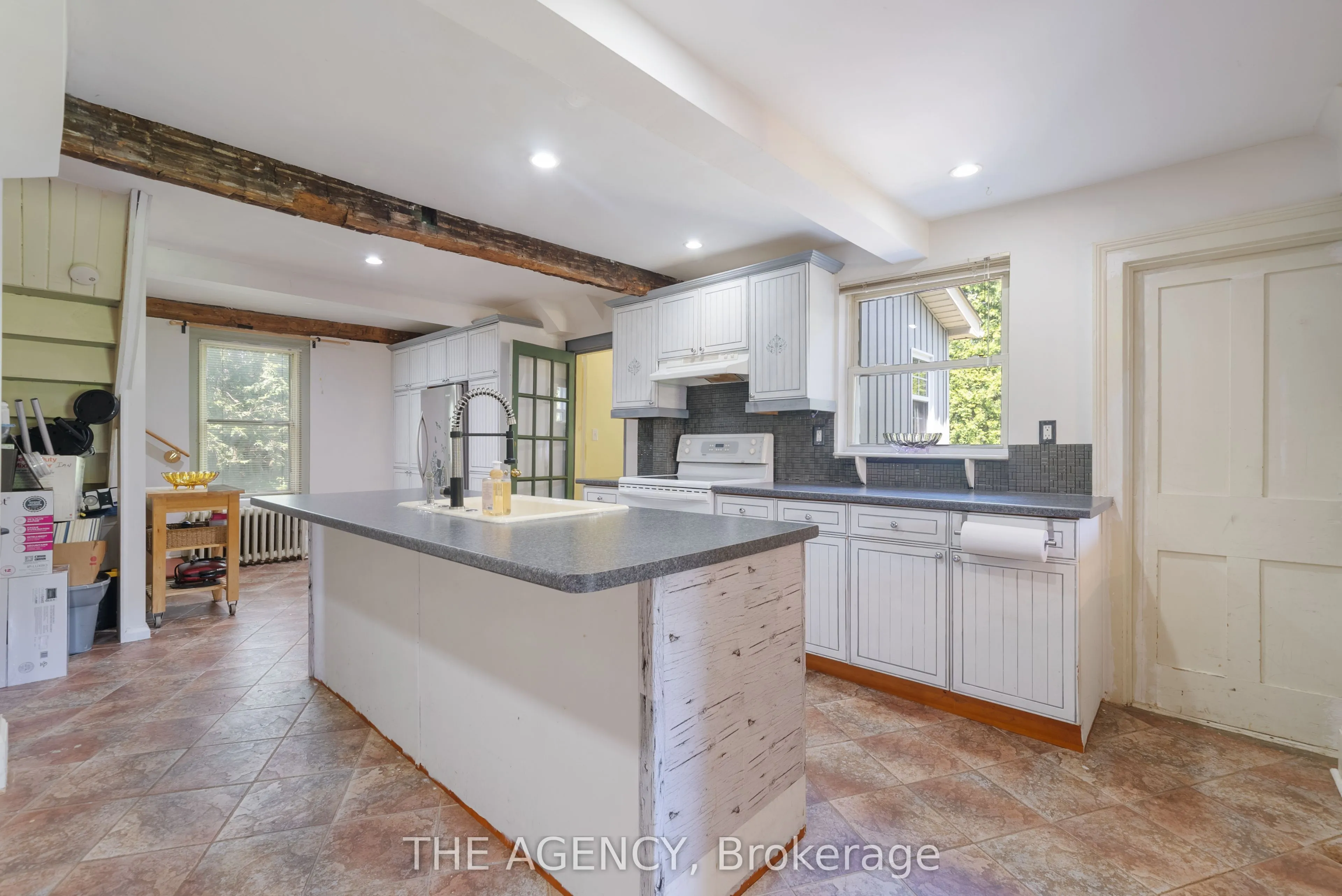 310 Ridout Street