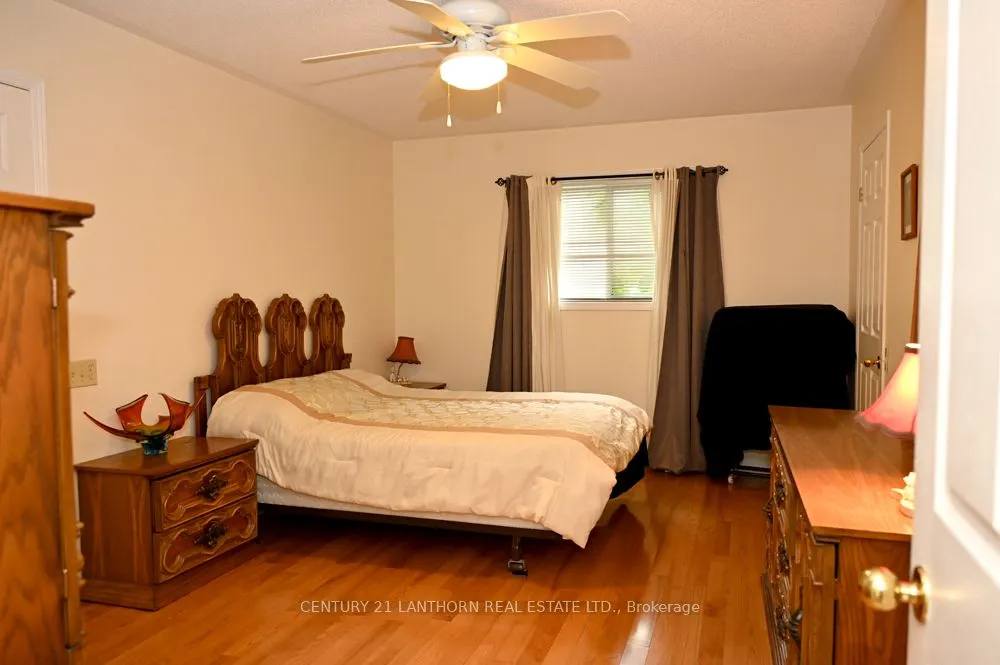 1 Reynolds Place N