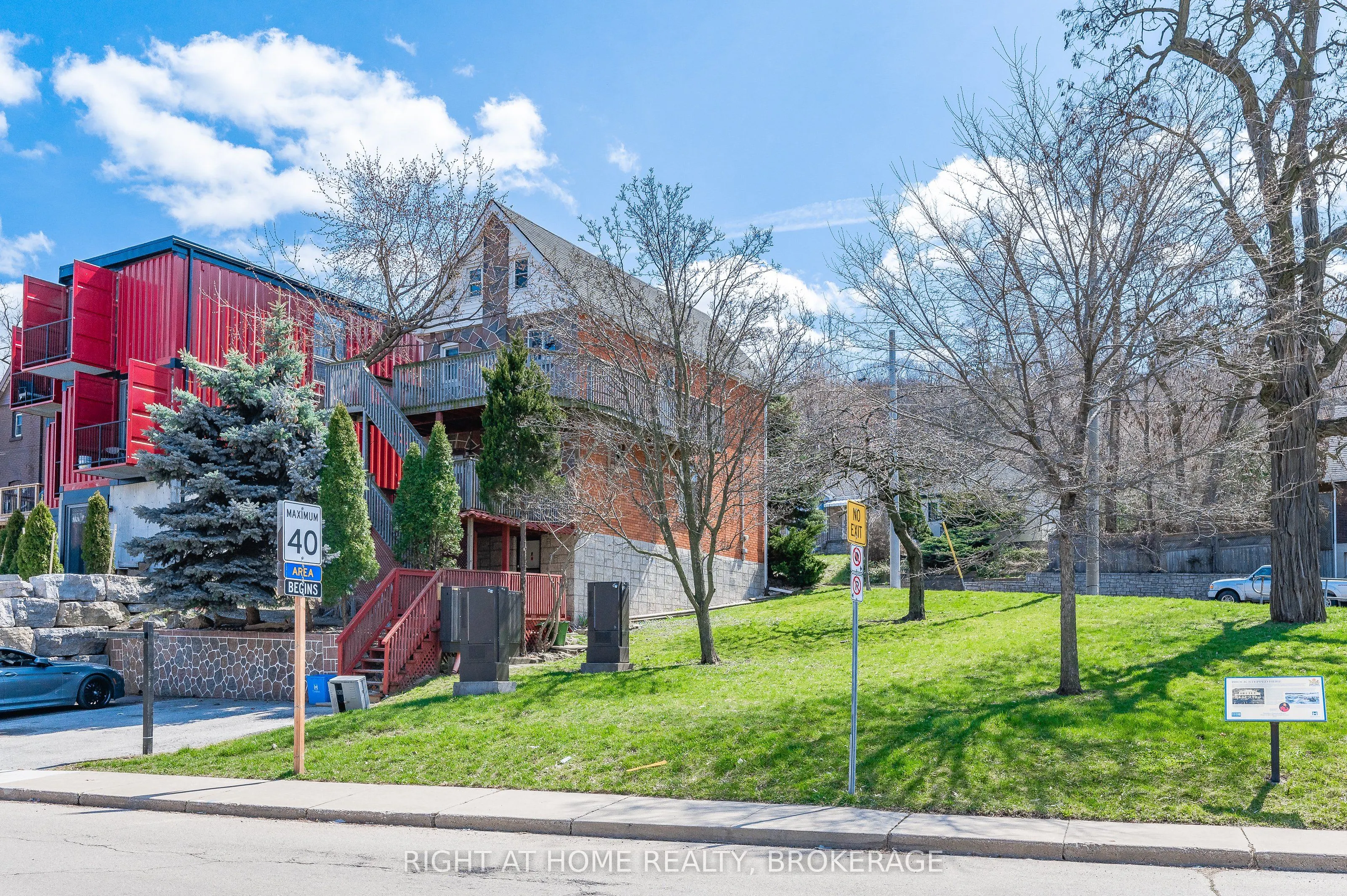 1 Arkledun Avenue