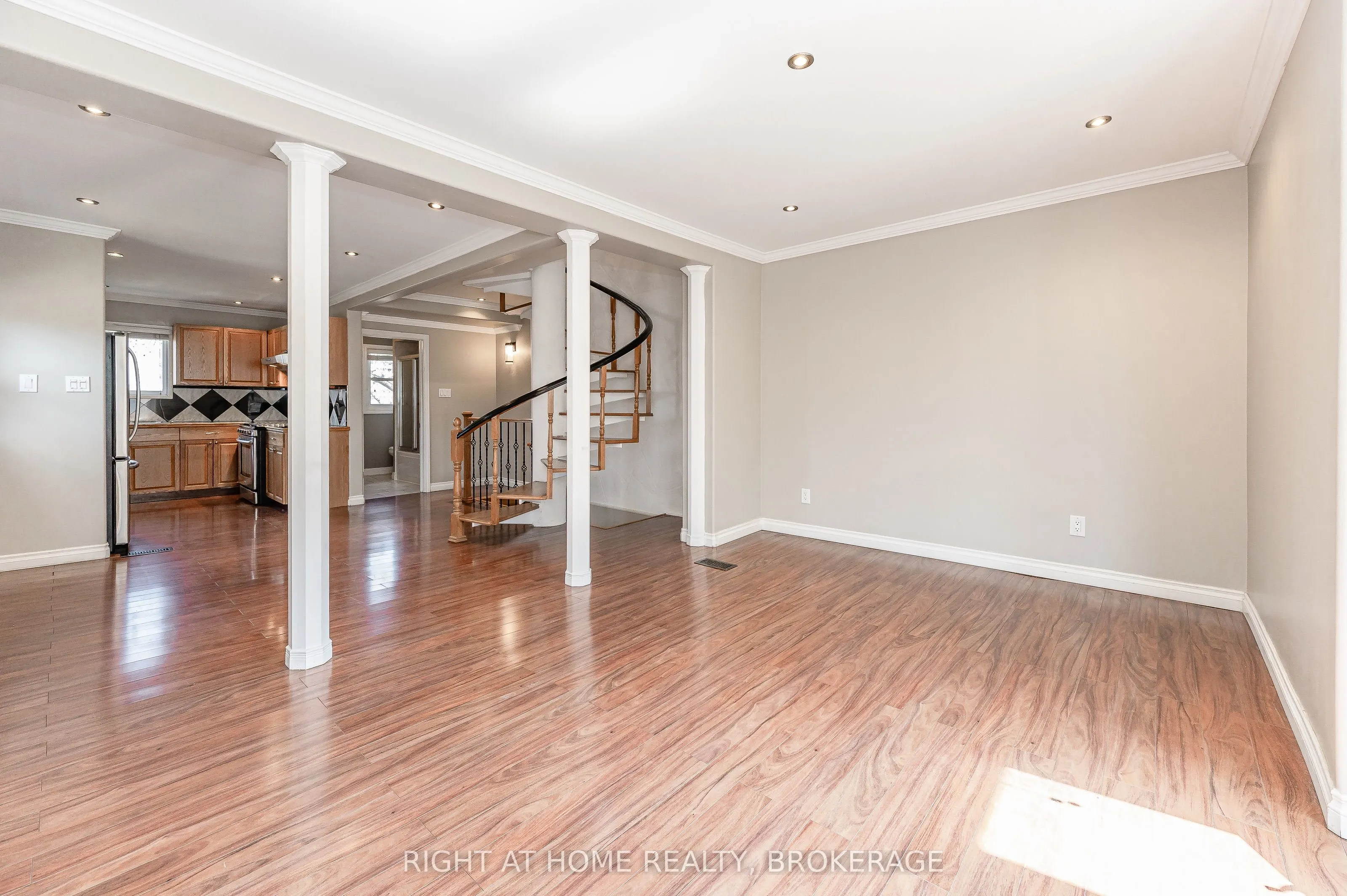 1 Arkledun Avenue