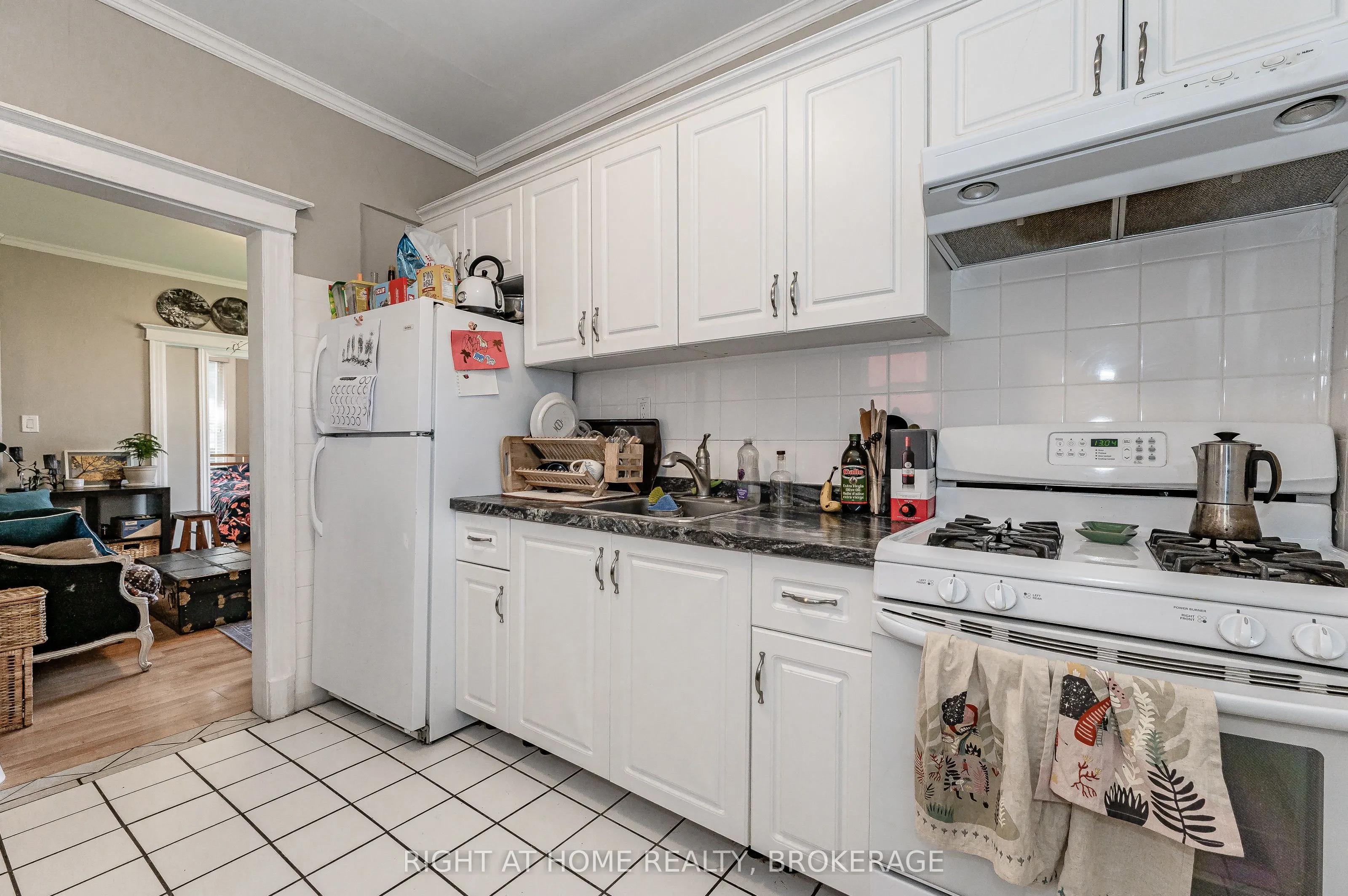 1 Arkledun Avenue