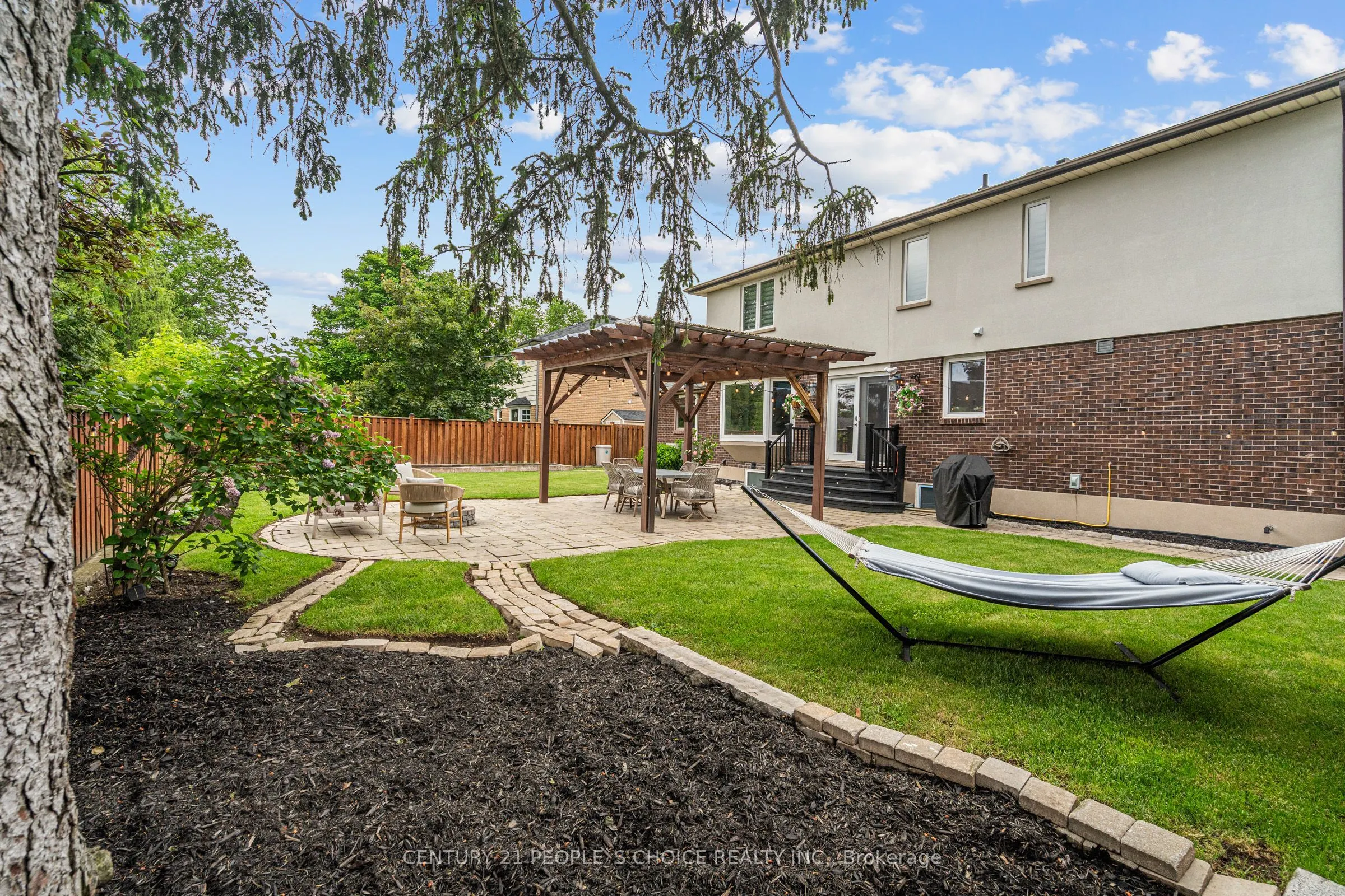 7 Carl Crescent