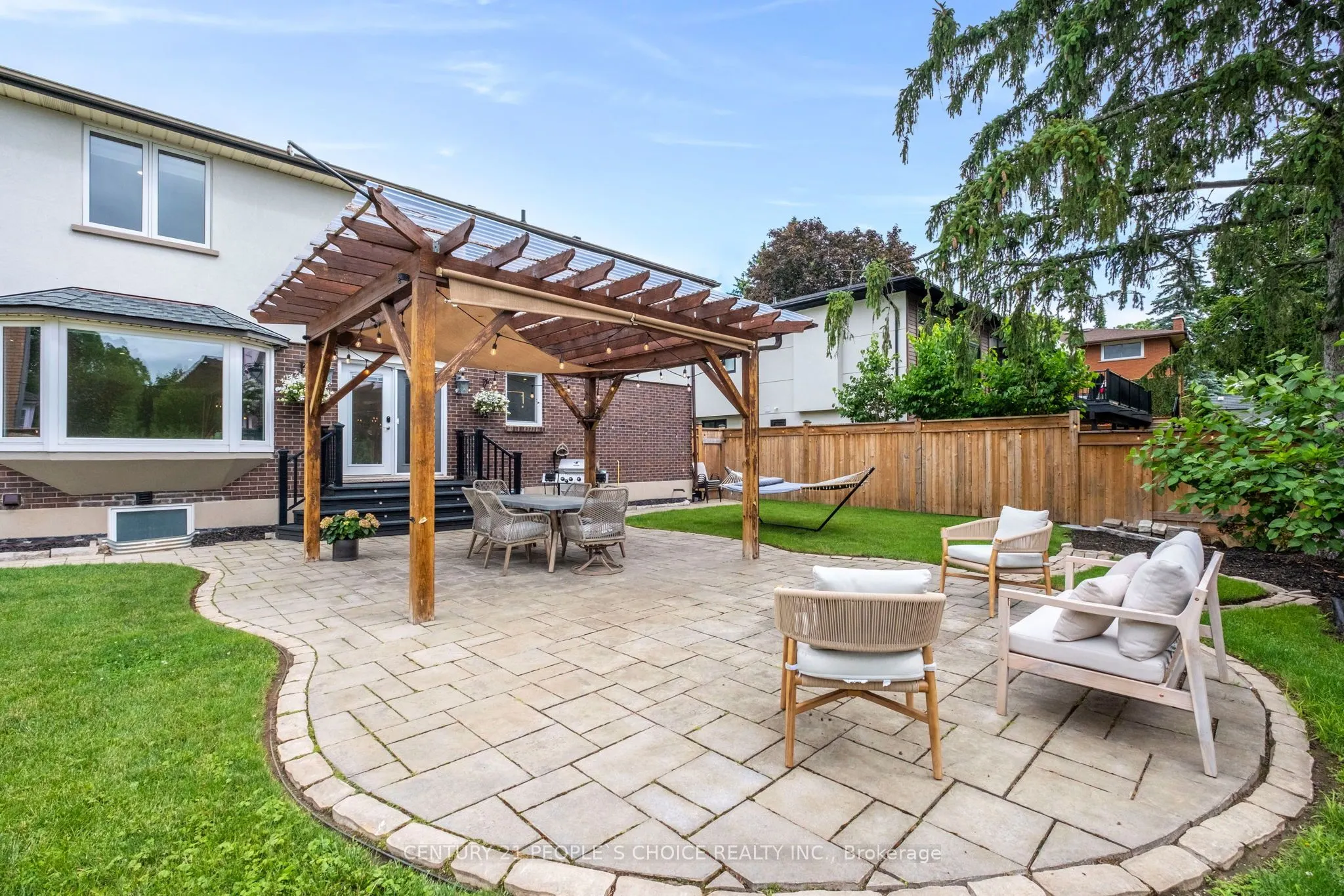 7 Carl Crescent