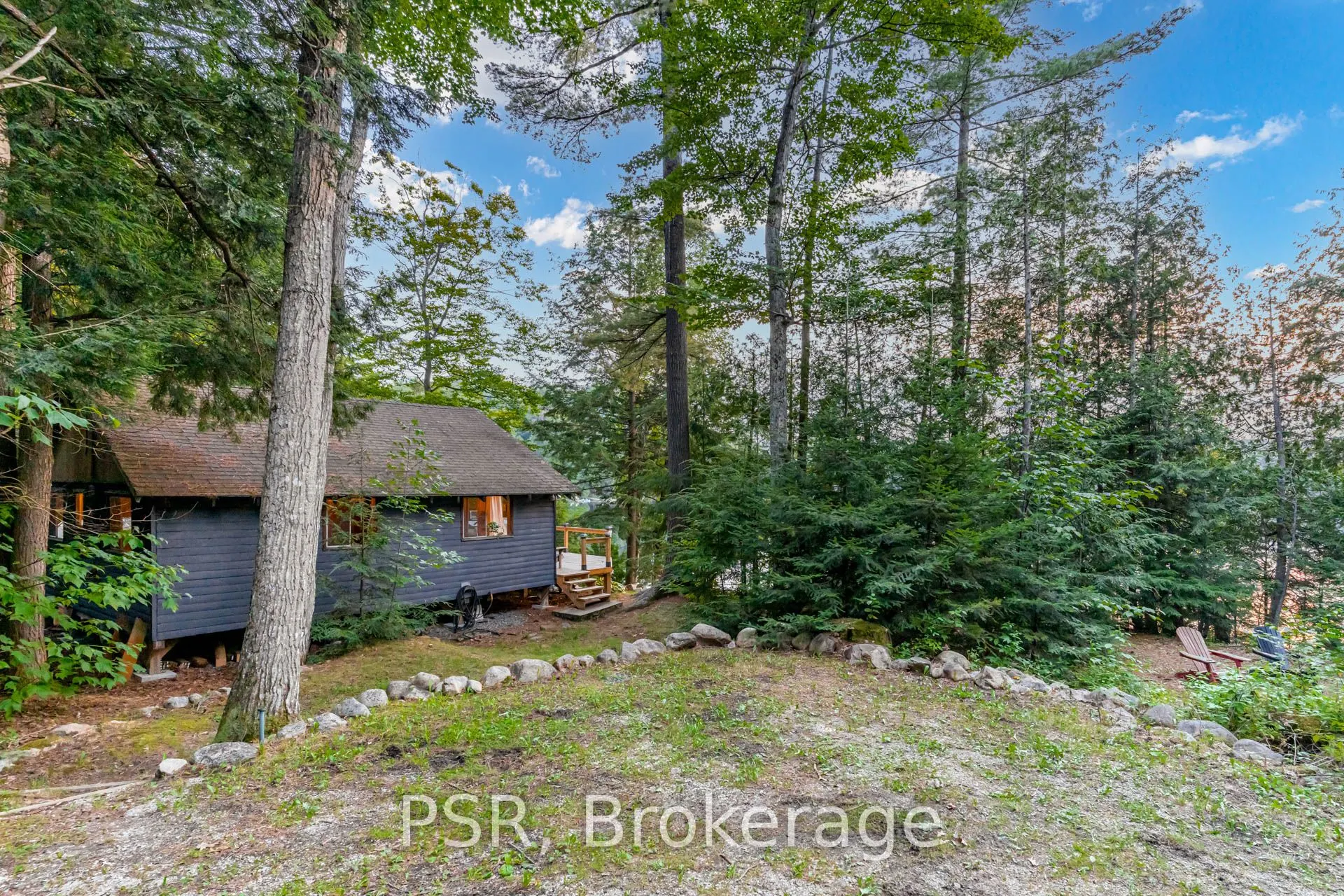 1027 NORTH PINE Drive