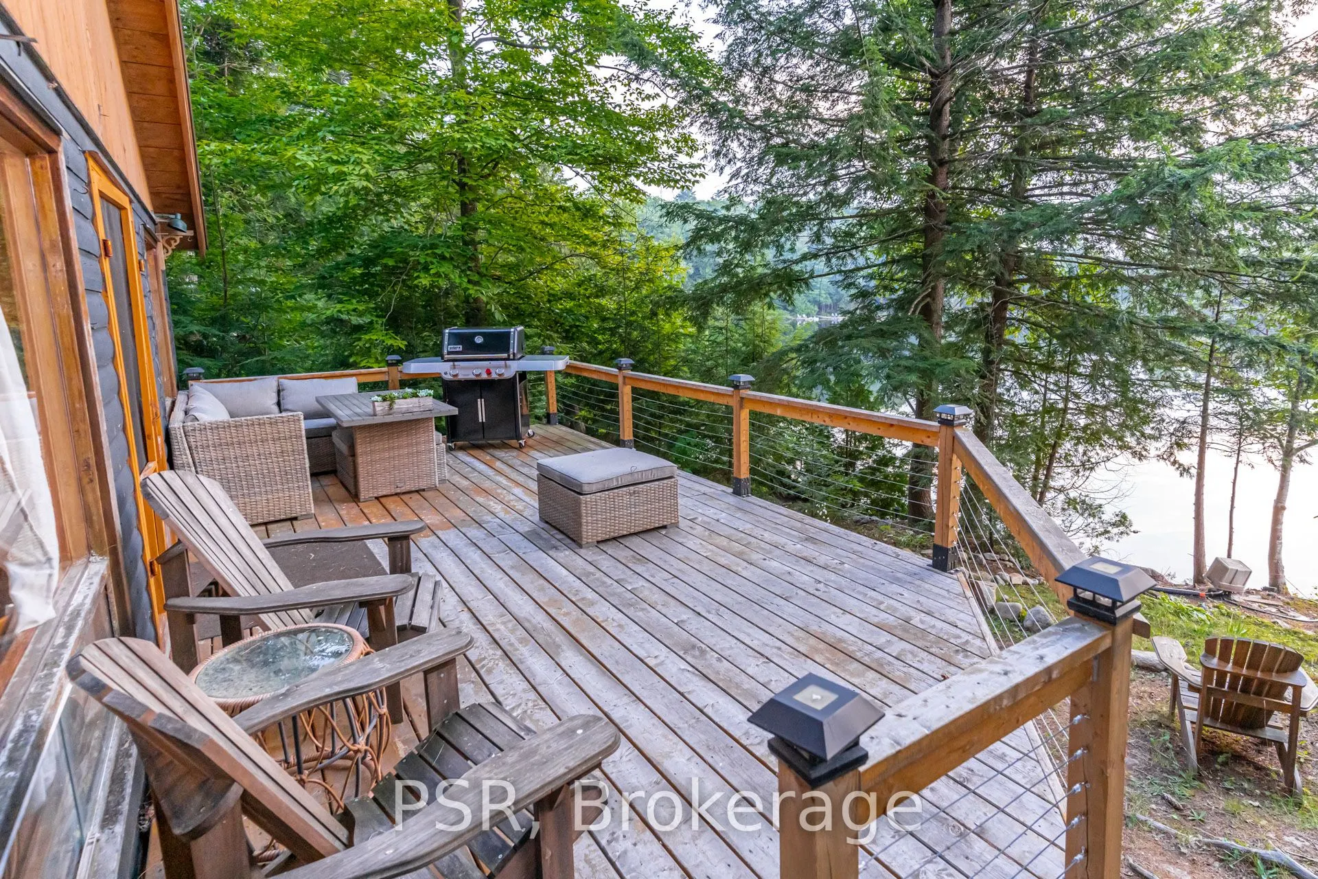 1027 NORTH PINE Drive