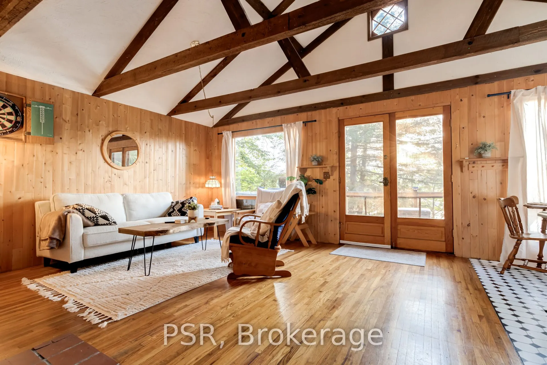 1027 NORTH PINE Drive
