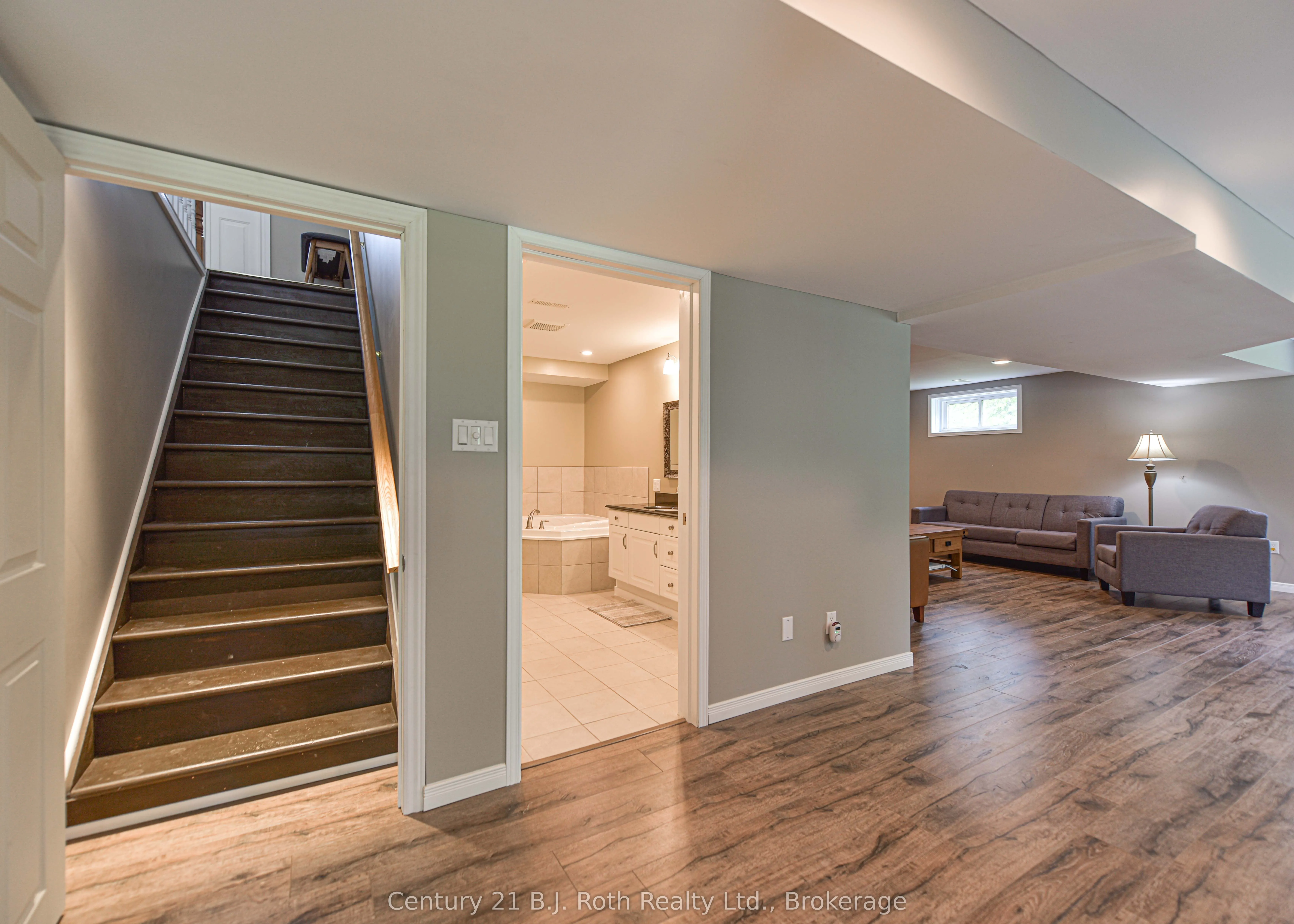 3516 Kirkfield Road