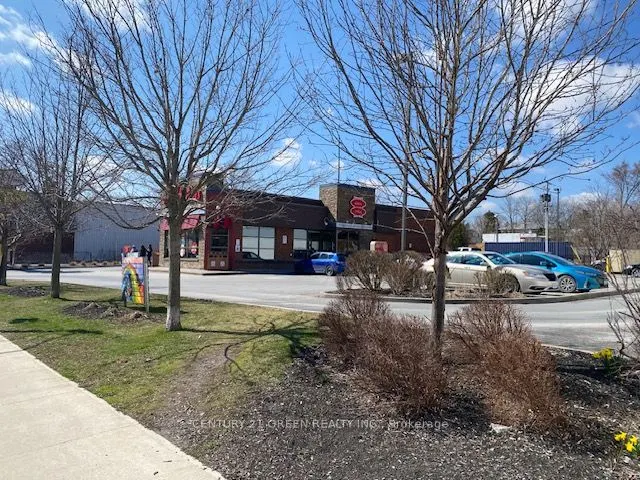 80 Dundas Street E
