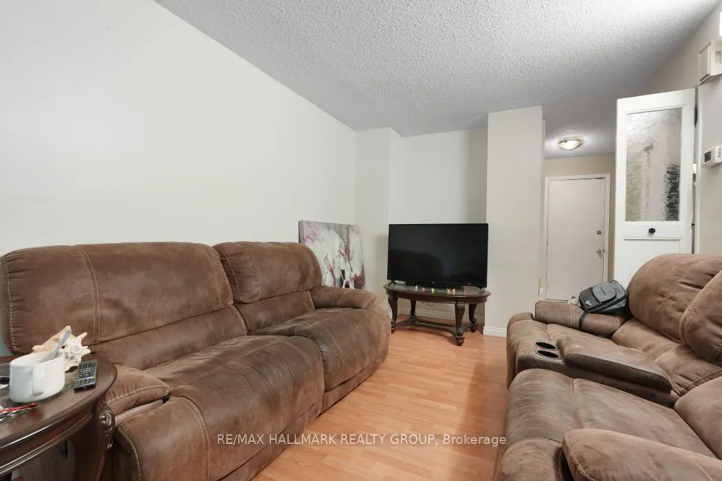 24 Erin Crescent