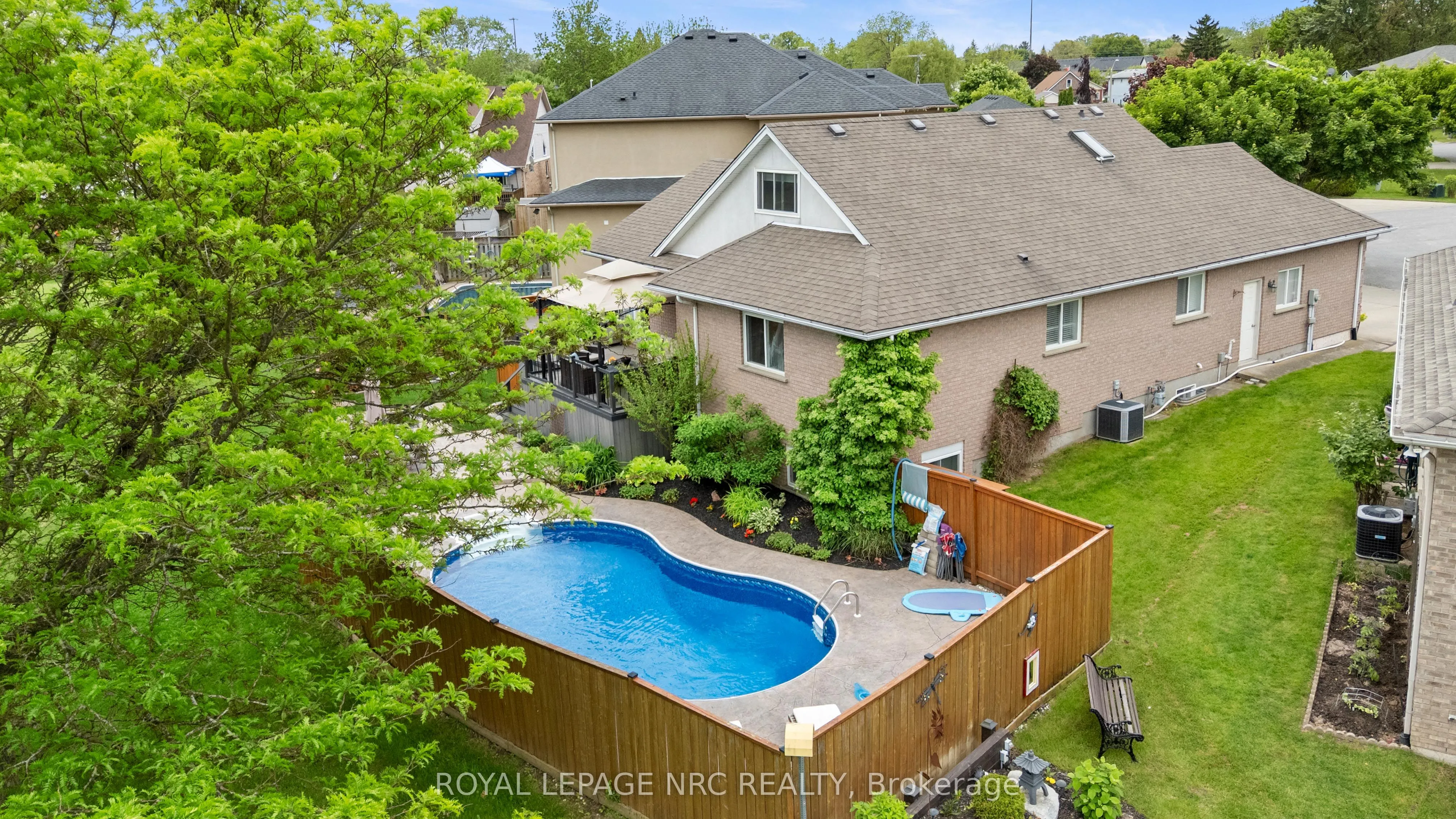 5240 Marcel Crescent