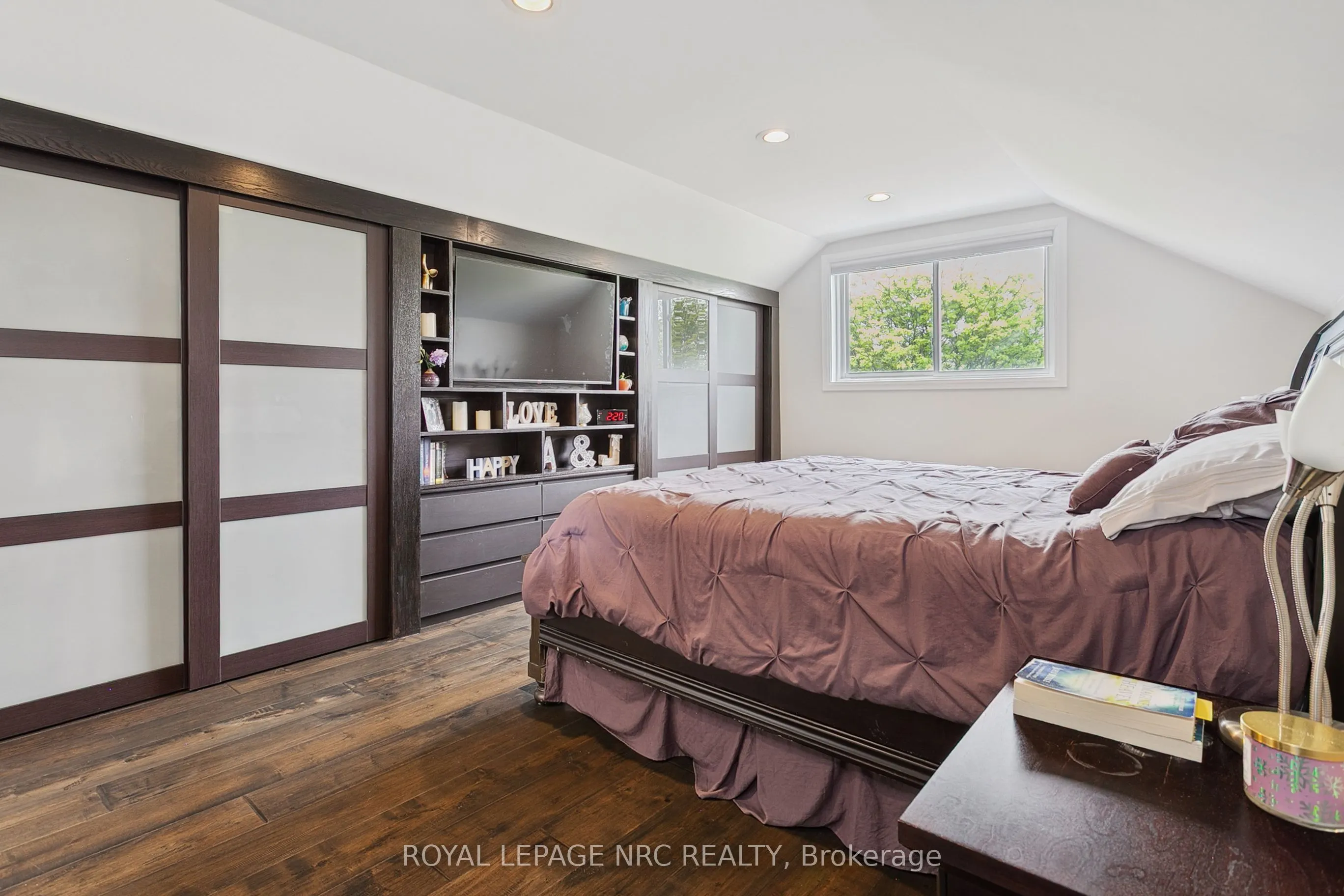 5240 Marcel Crescent