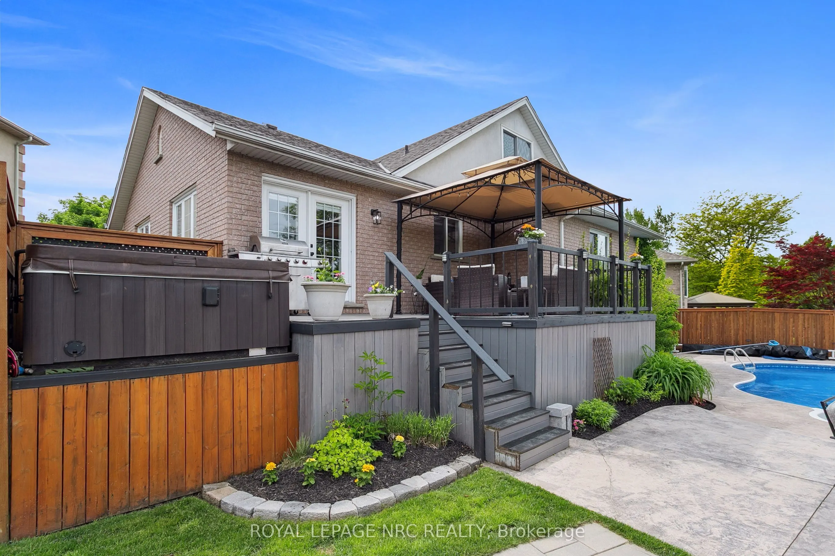 5240 Marcel Crescent