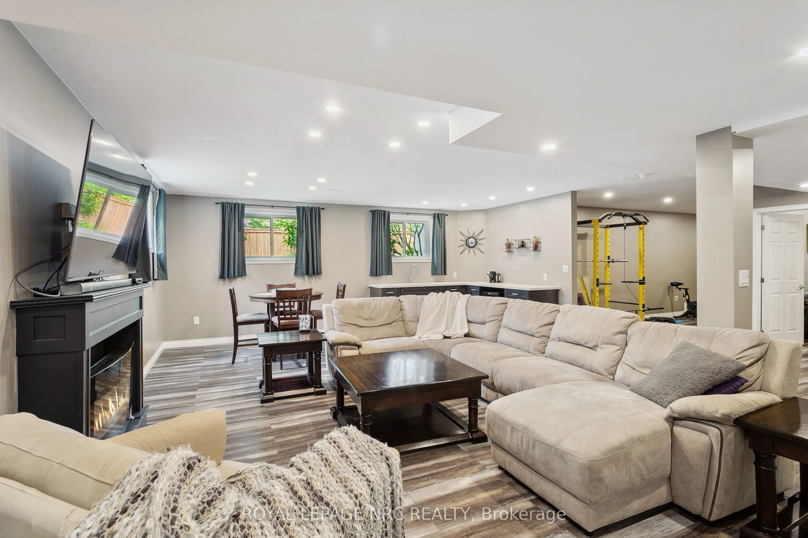 5240 Marcel Crescent