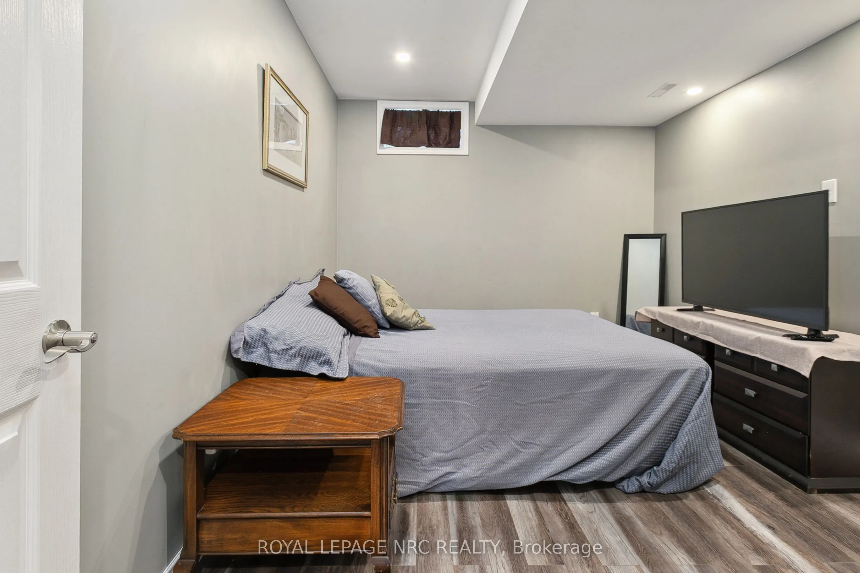 5240 Marcel Crescent