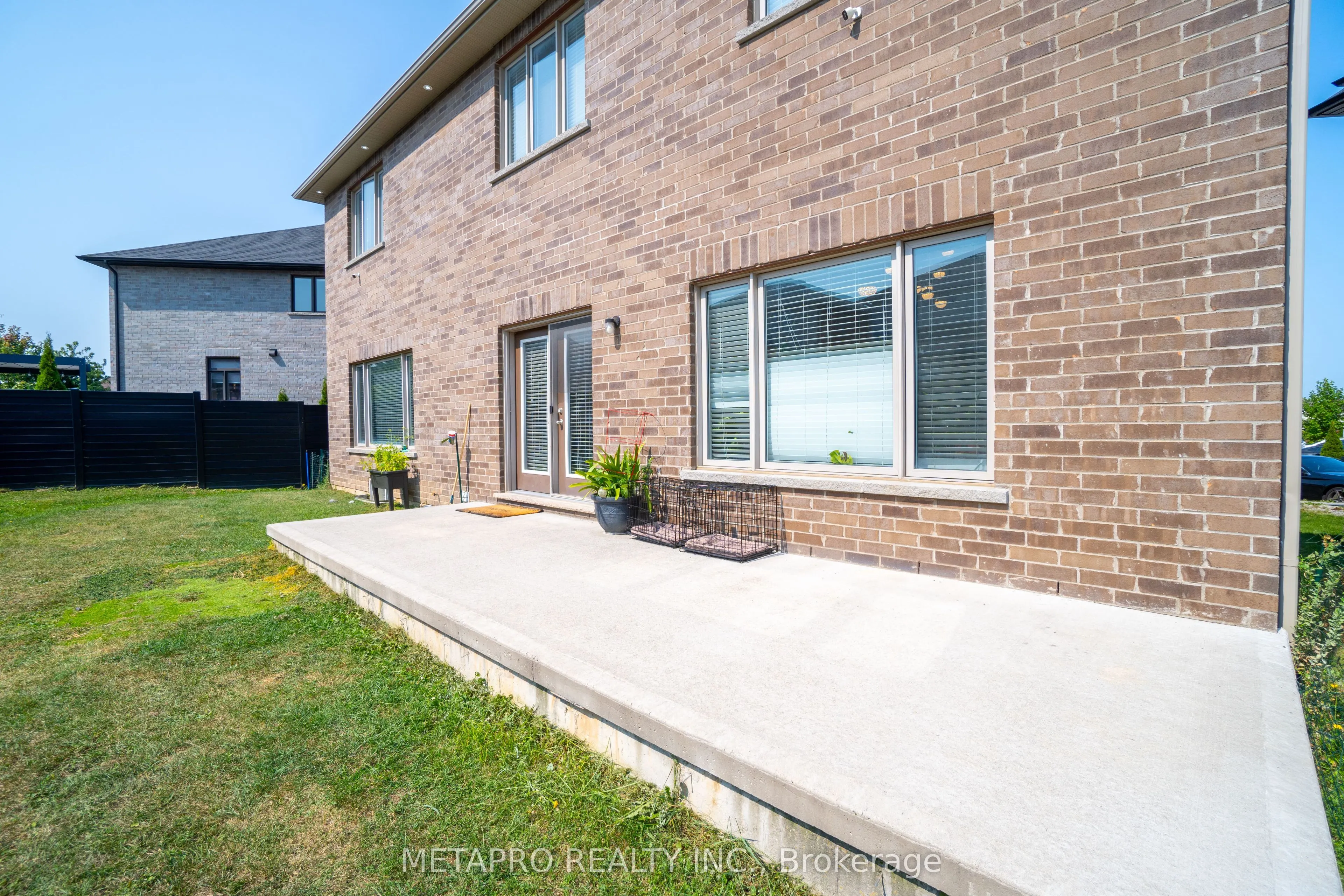 43 Riesling Court