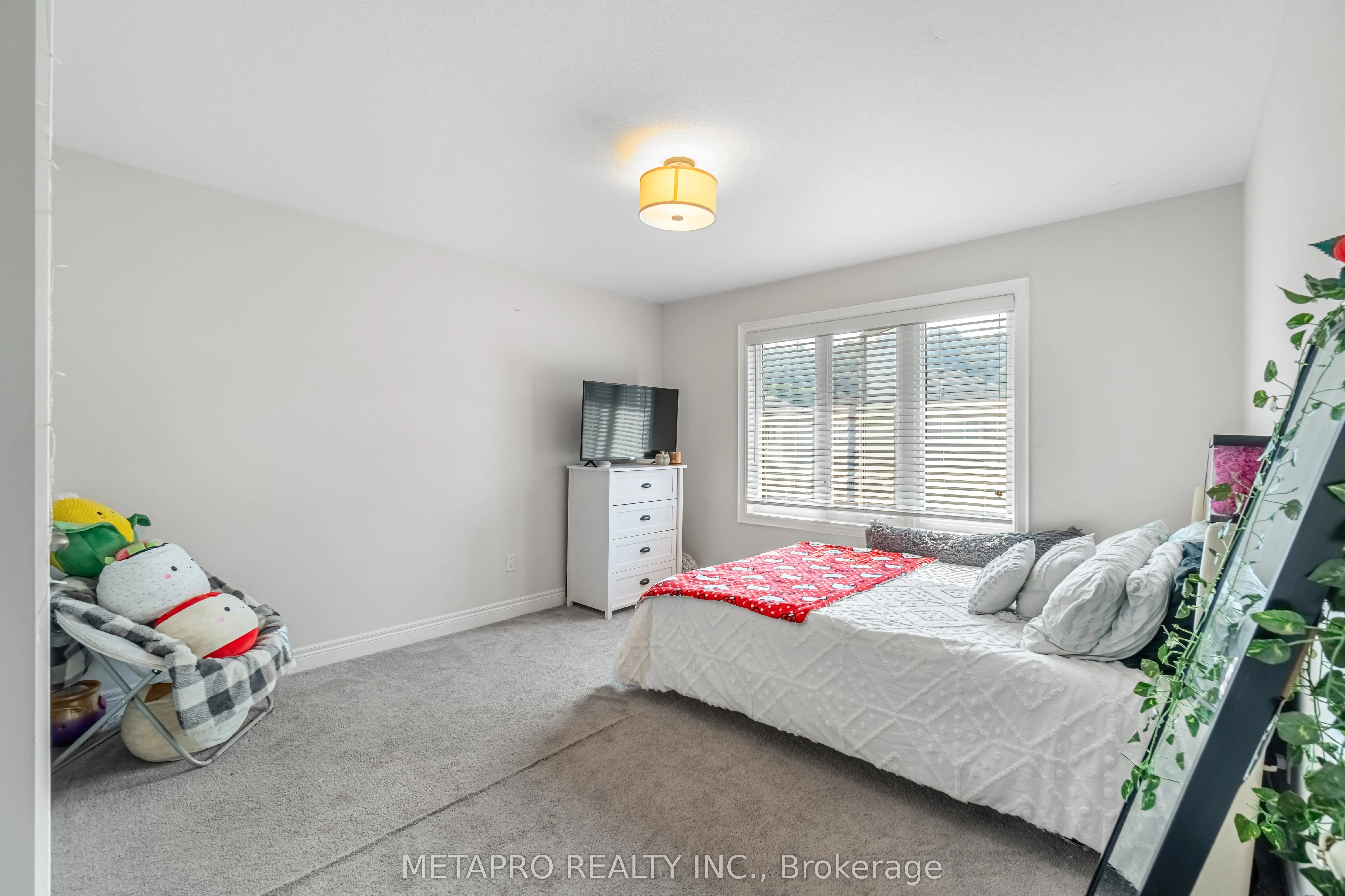 43 Riesling Court