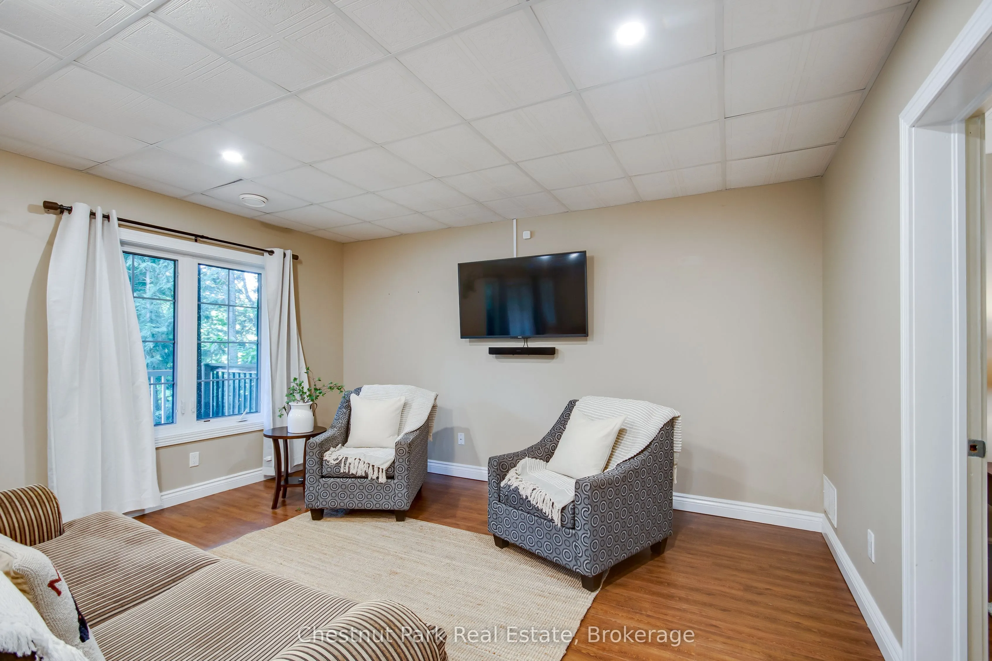 132 WOODLAND Drive