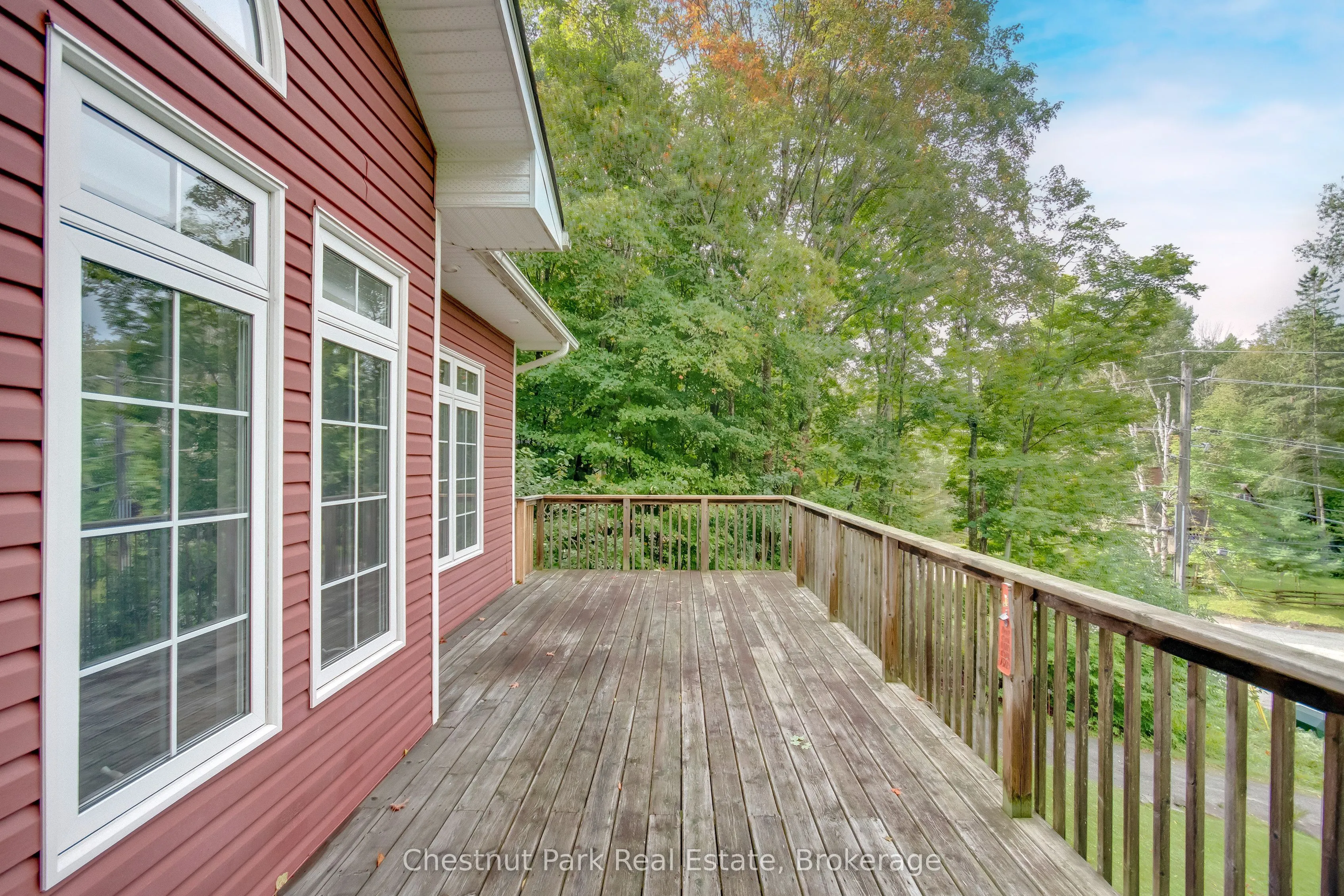 132 WOODLAND Drive