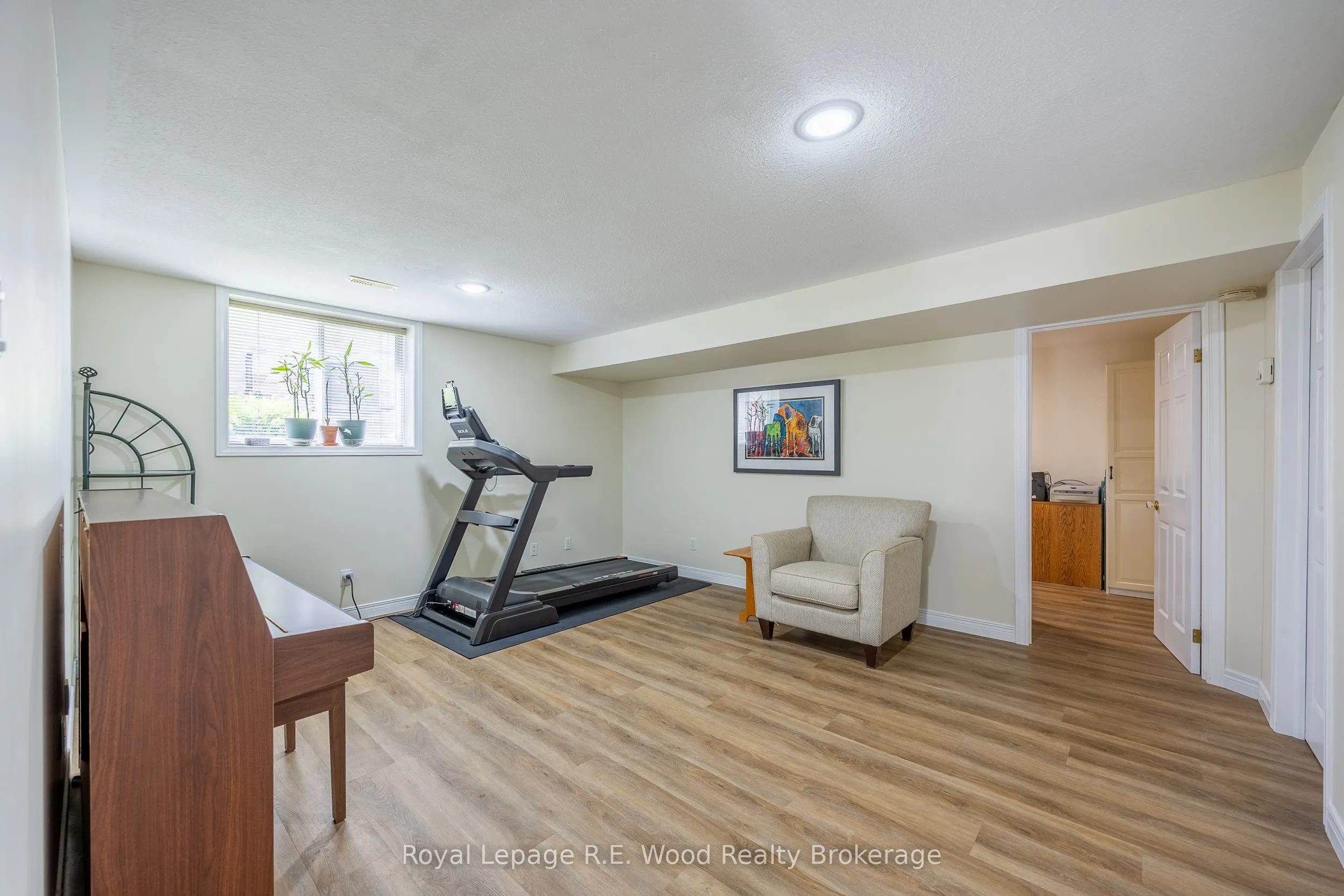 36 Woodland Crescent