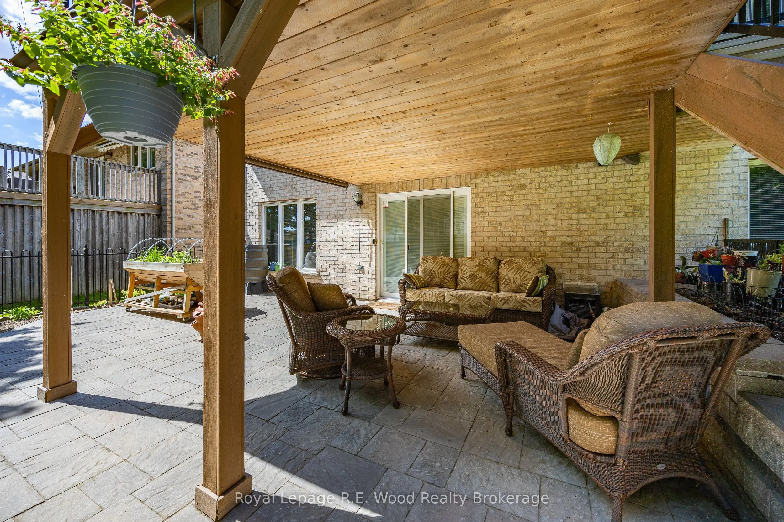 36 Woodland Crescent