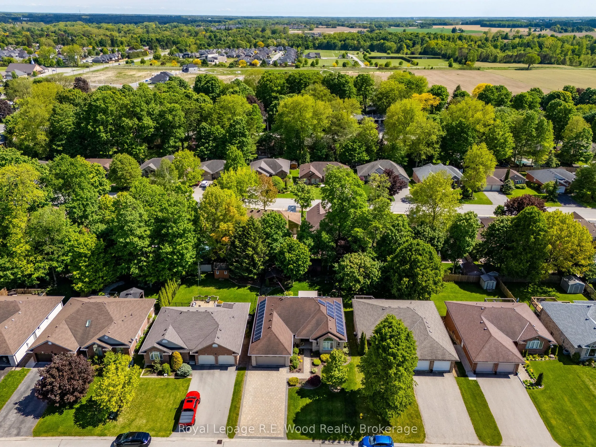 36 Woodland Crescent