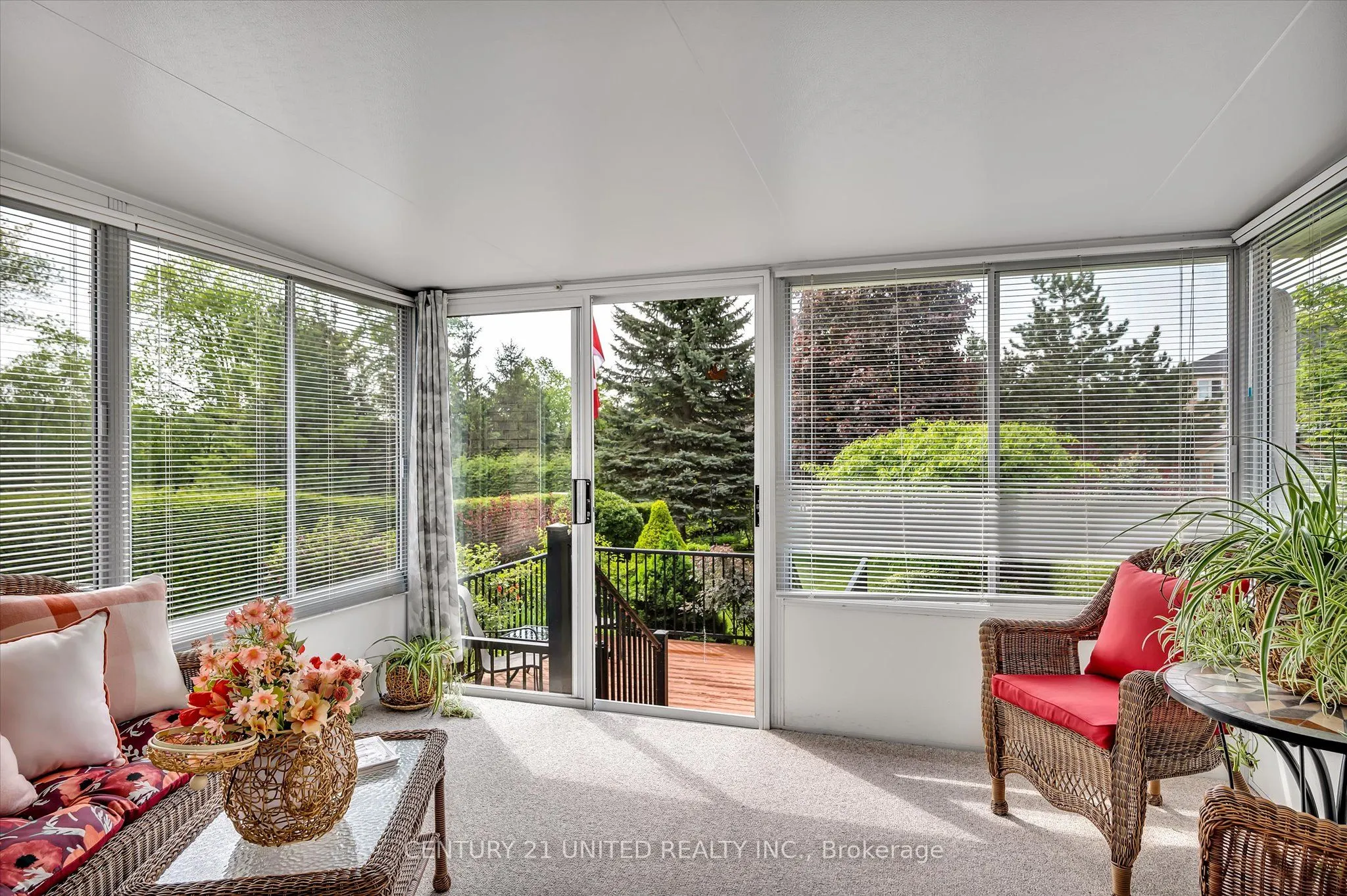 1329 White Crescent