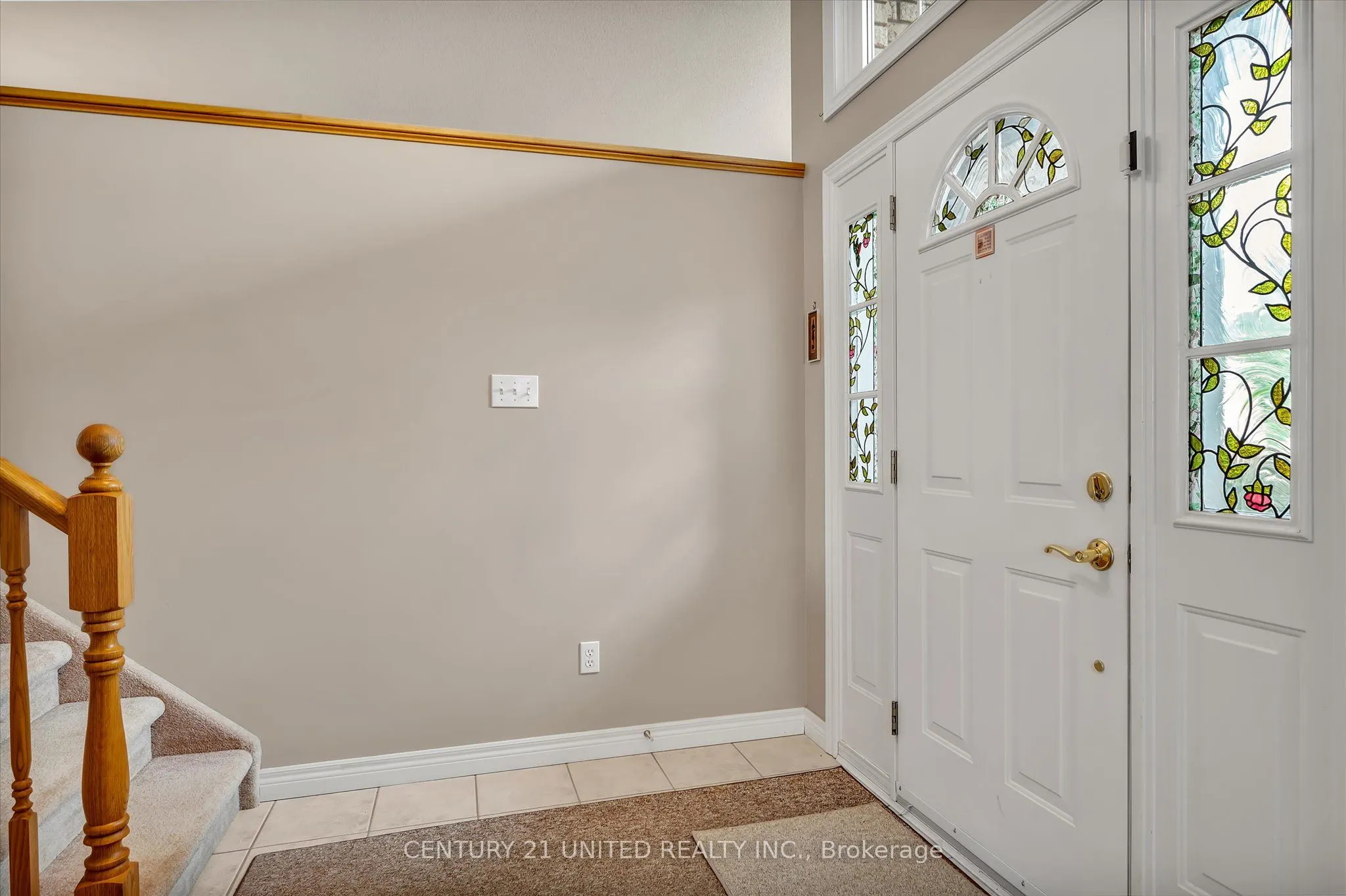 1329 White Crescent