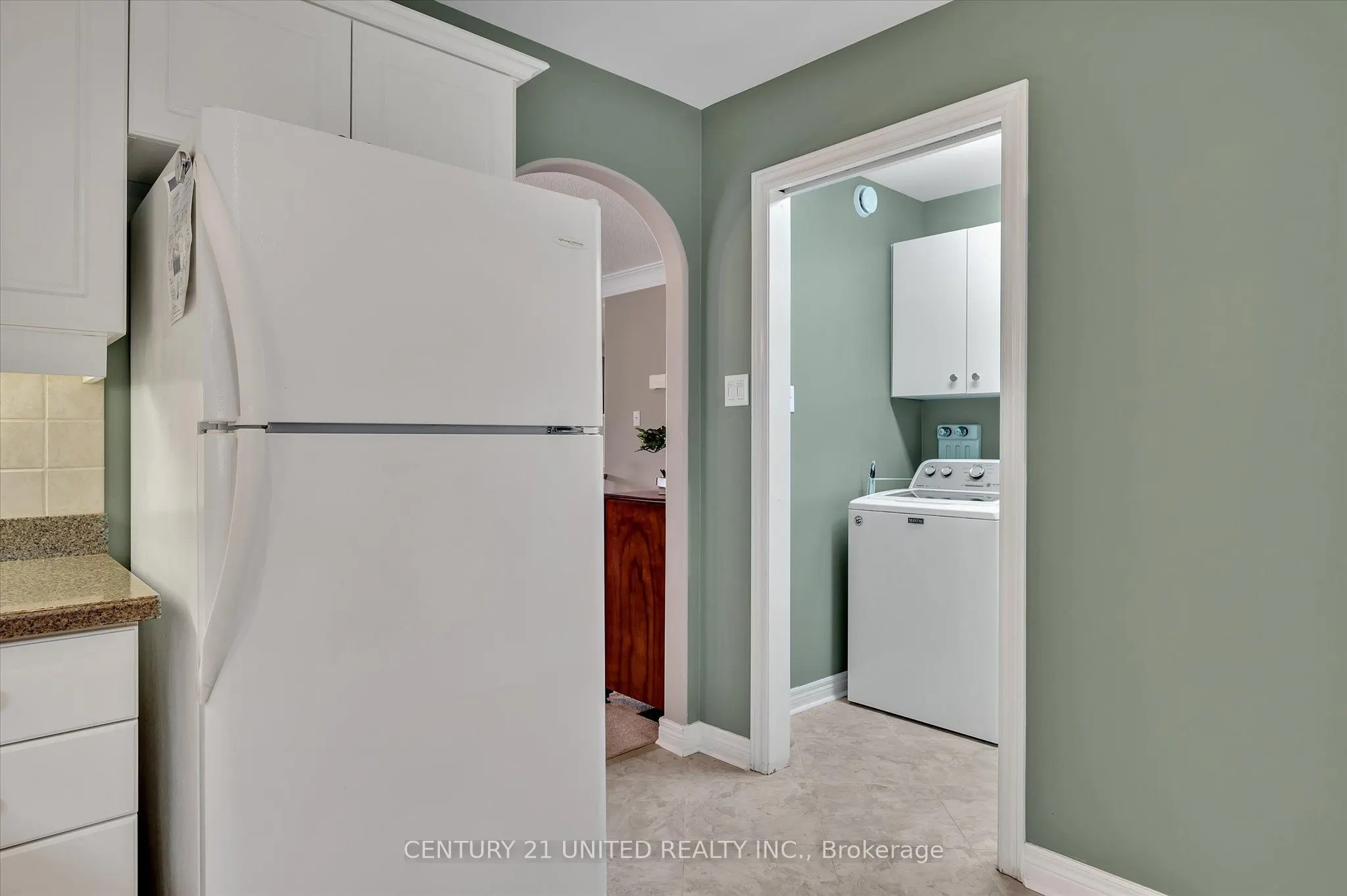 1329 White Crescent
